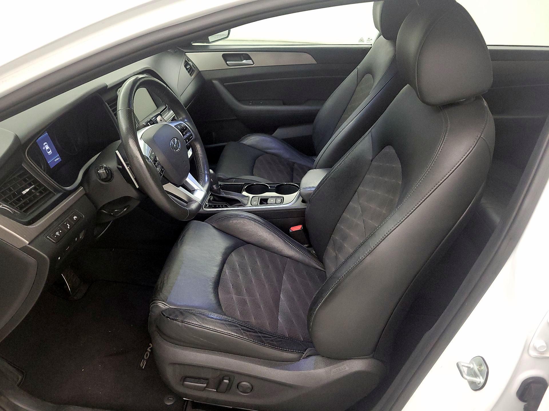 Thumbnail: 2019 Hyundai Sonata - 9