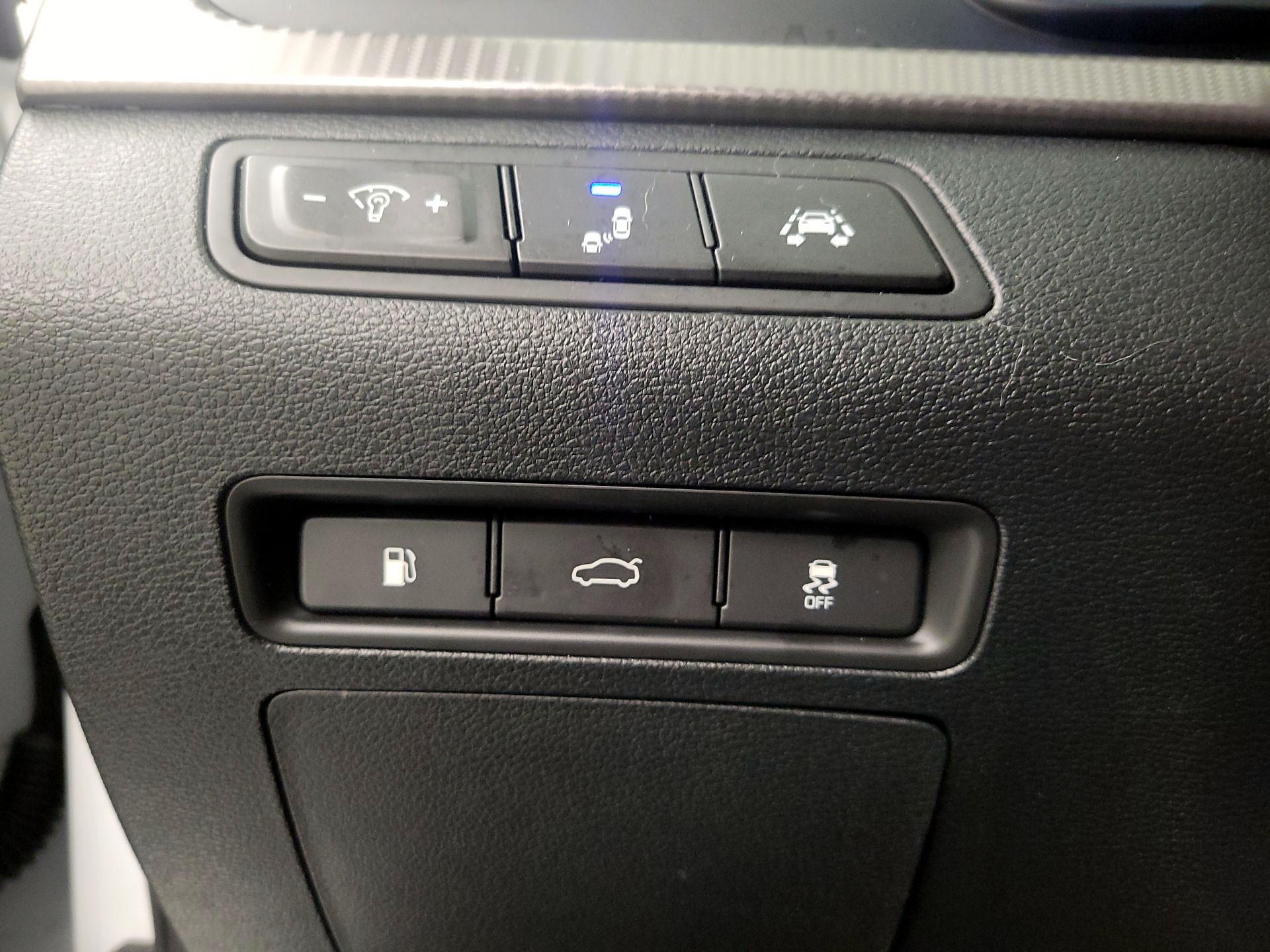 Thumbnail: 2019 Hyundai Sonata - 11