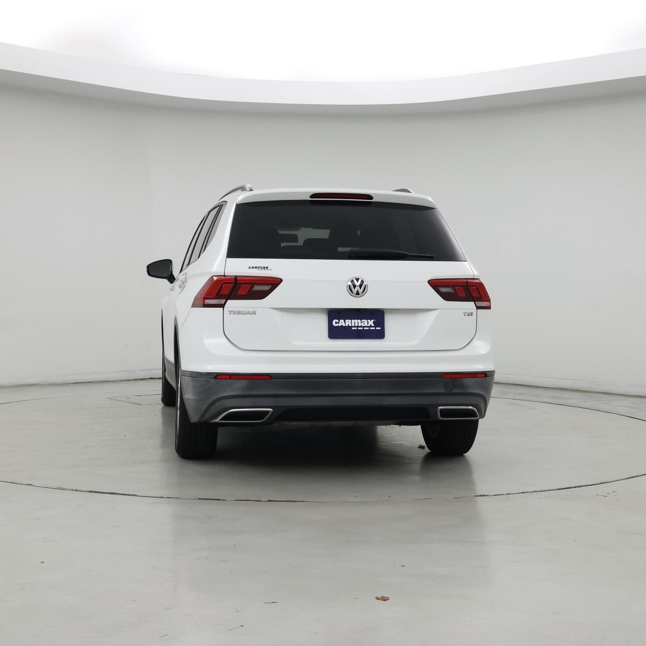 Thumbnail: 2018 Volkswagen Tiguan - 3