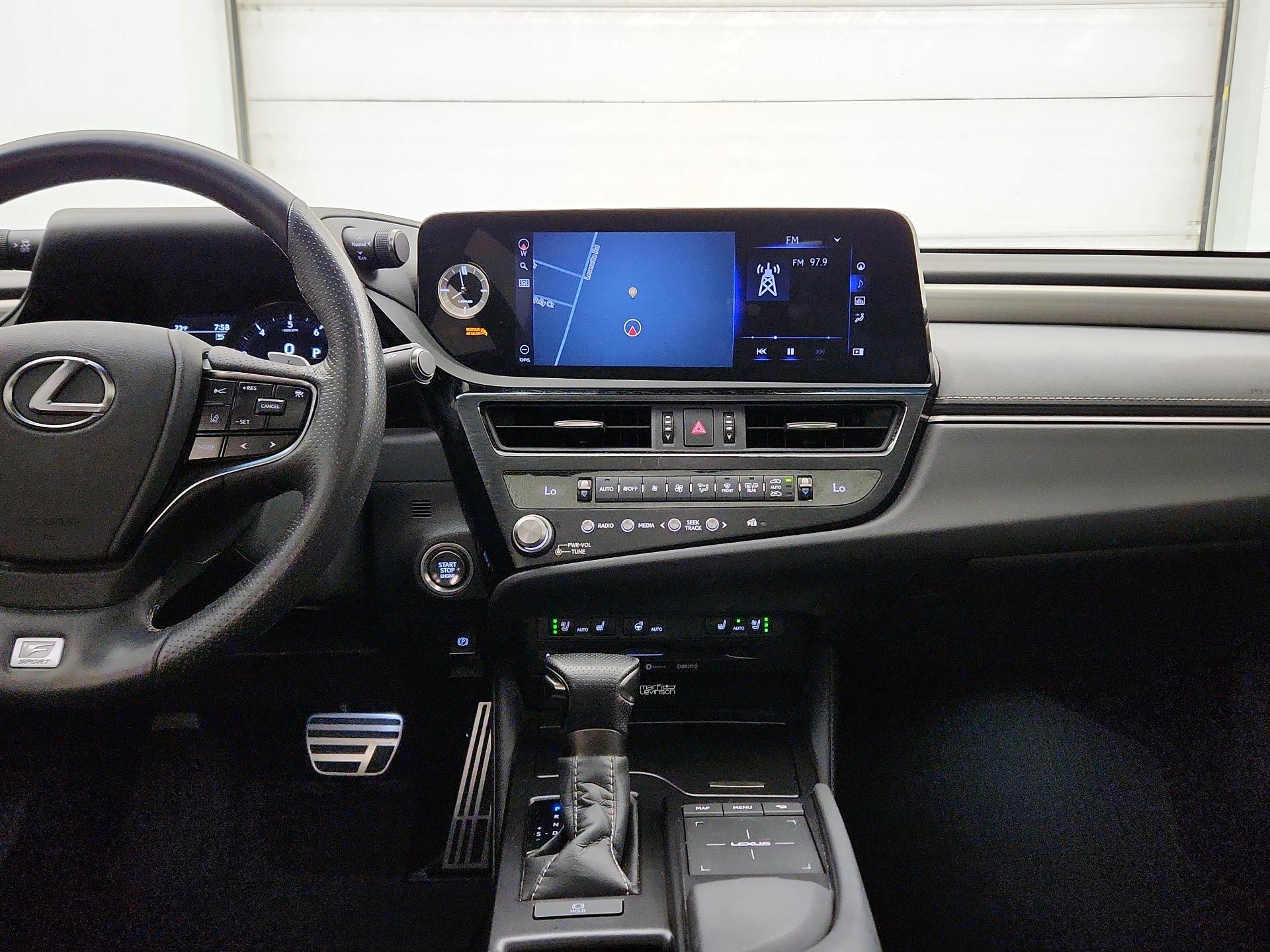 Thumbnail: 2022 Lexus ES - 9