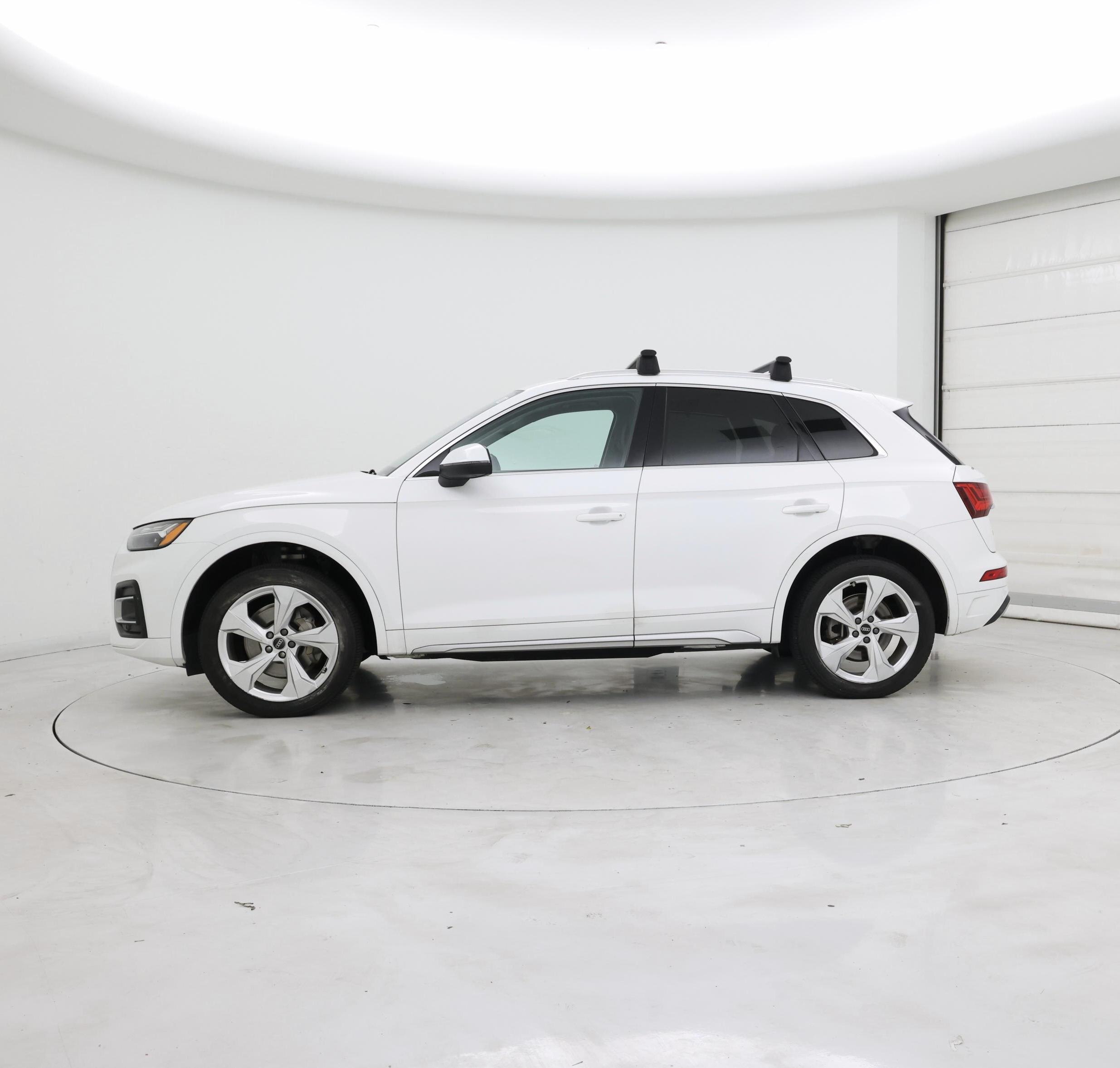 Thumbnail: 2021 Audi Q5 - 3