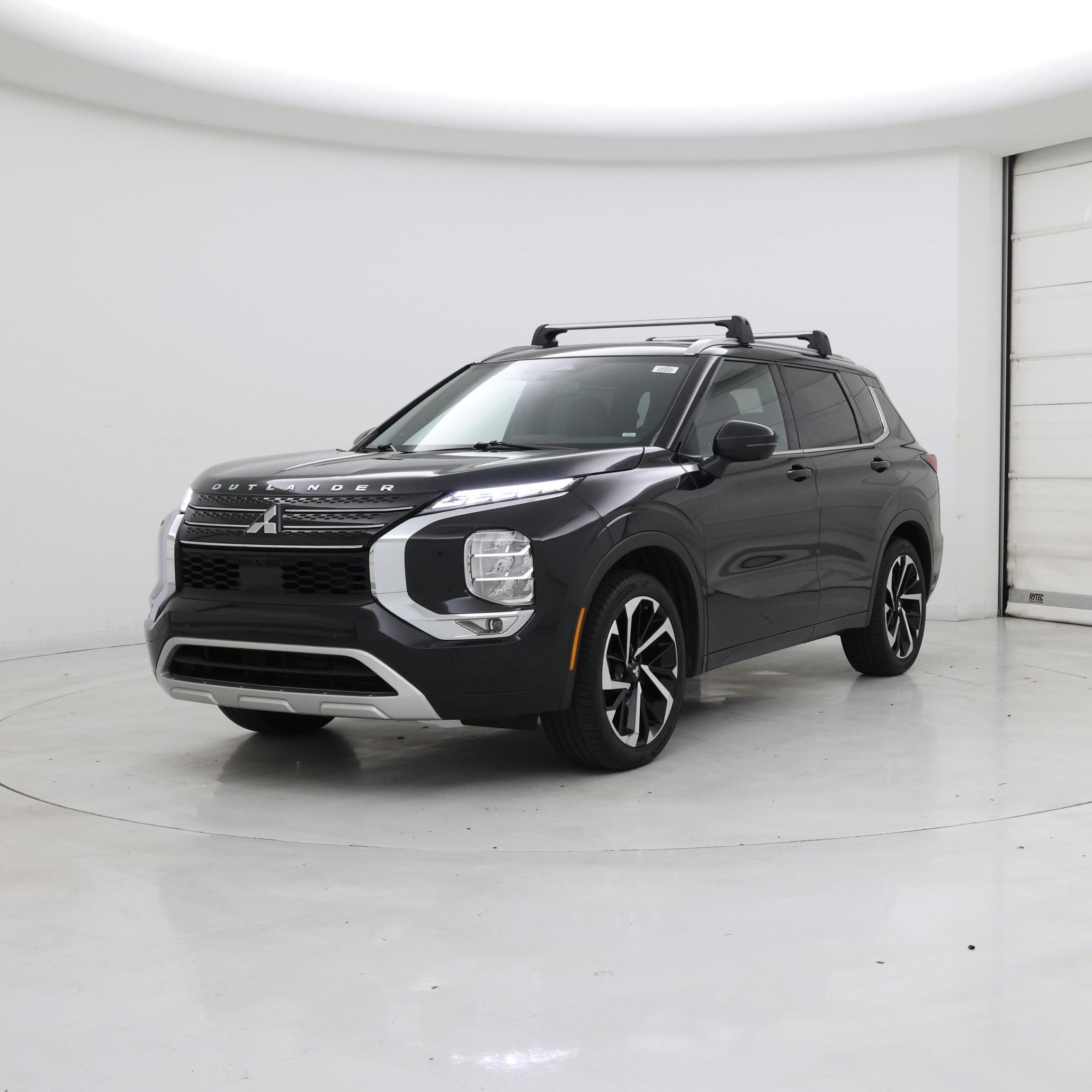 Thumbnail: 2022 Mitsubishi Outlander - 4