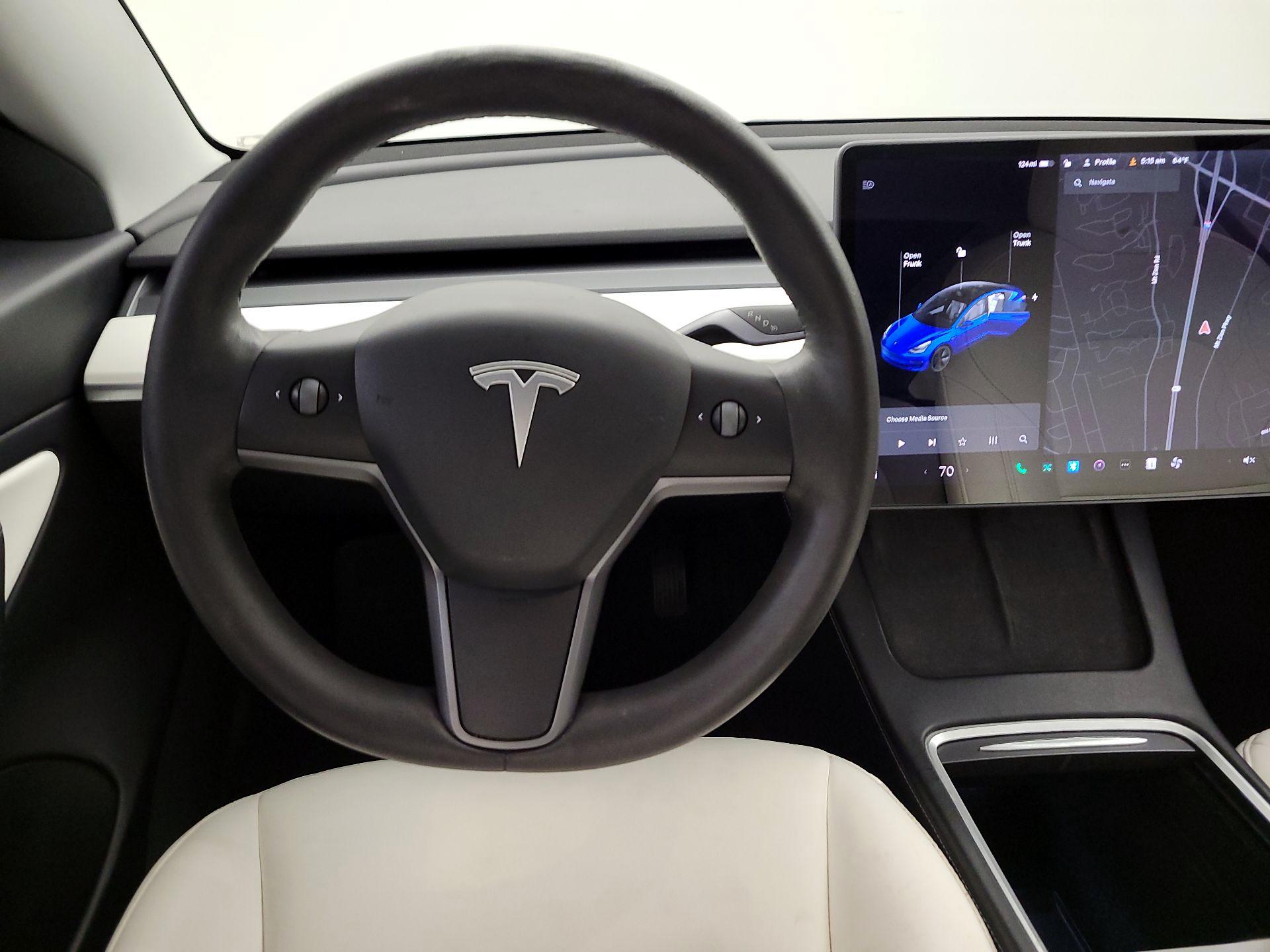 Thumbnail: 2021 Tesla Model 3 - 10