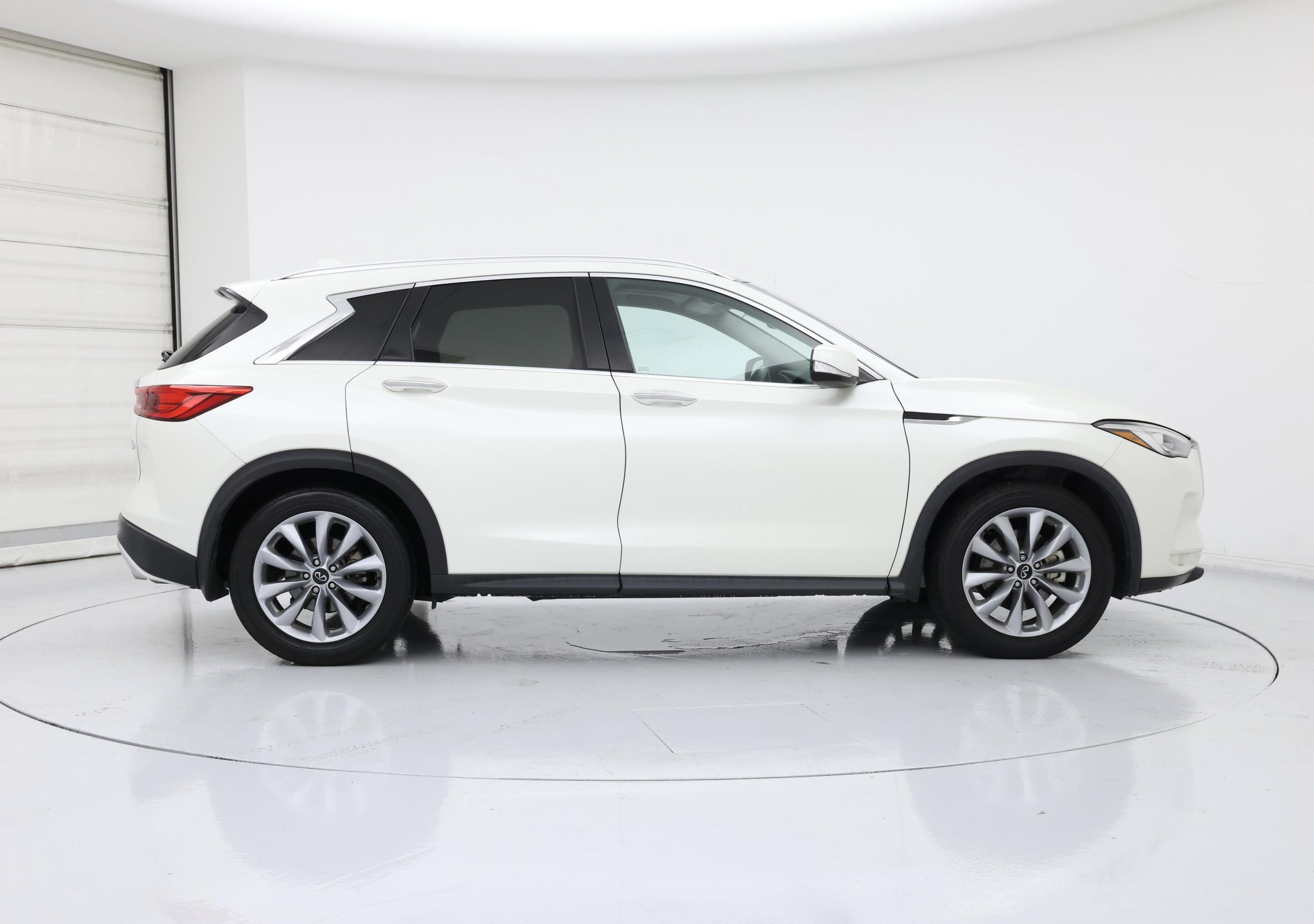 Thumbnail: 2021 INFINITI QX50 - 7