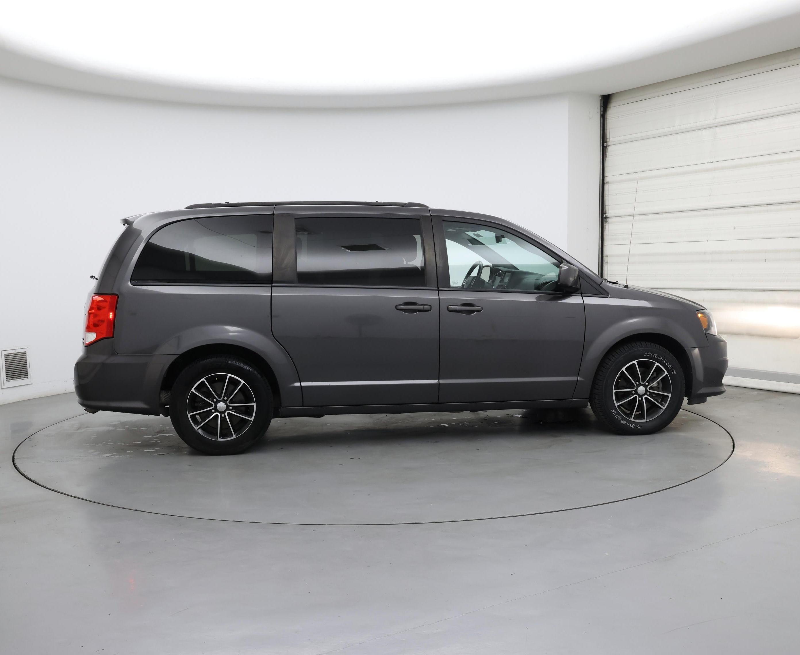 Thumbnail: 2019 Dodge Grand Caravan - 7