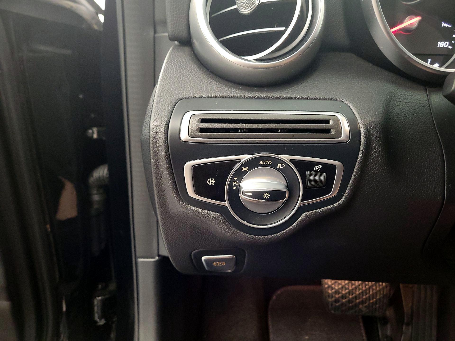 Thumbnail: 2019 Mercedes-Benz C-Class - 13
