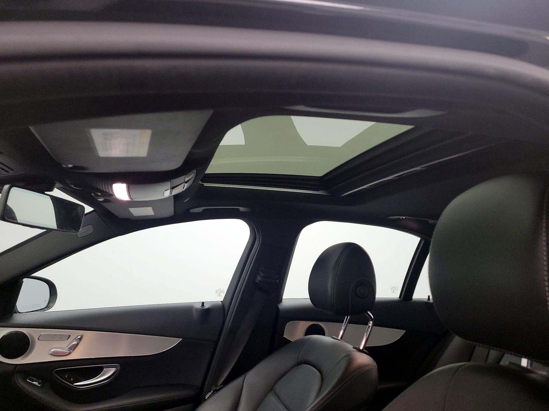 Thumbnail: 2019 Mercedes-Benz C-Class - 18