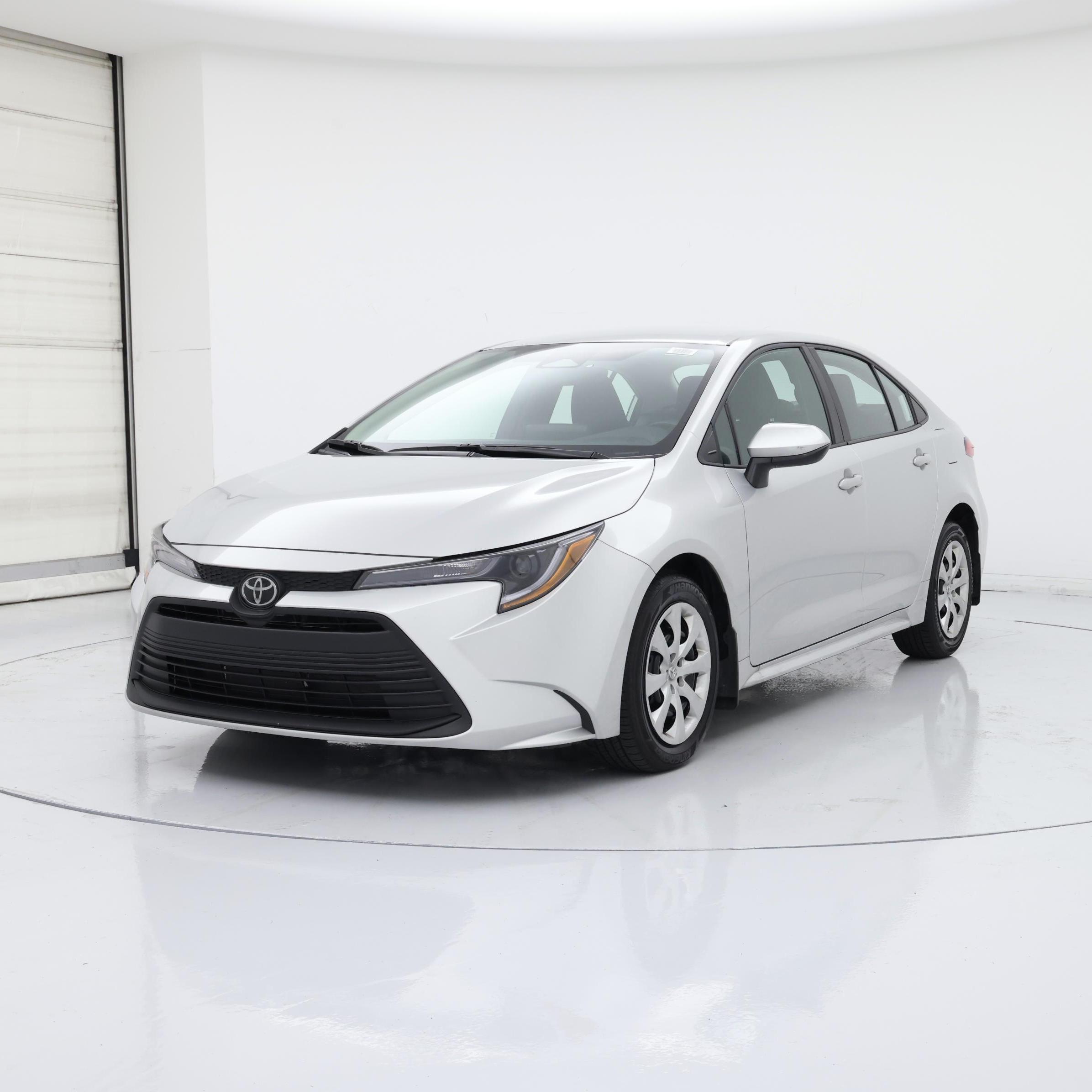 Thumbnail: 2025 Toyota Corolla - 4