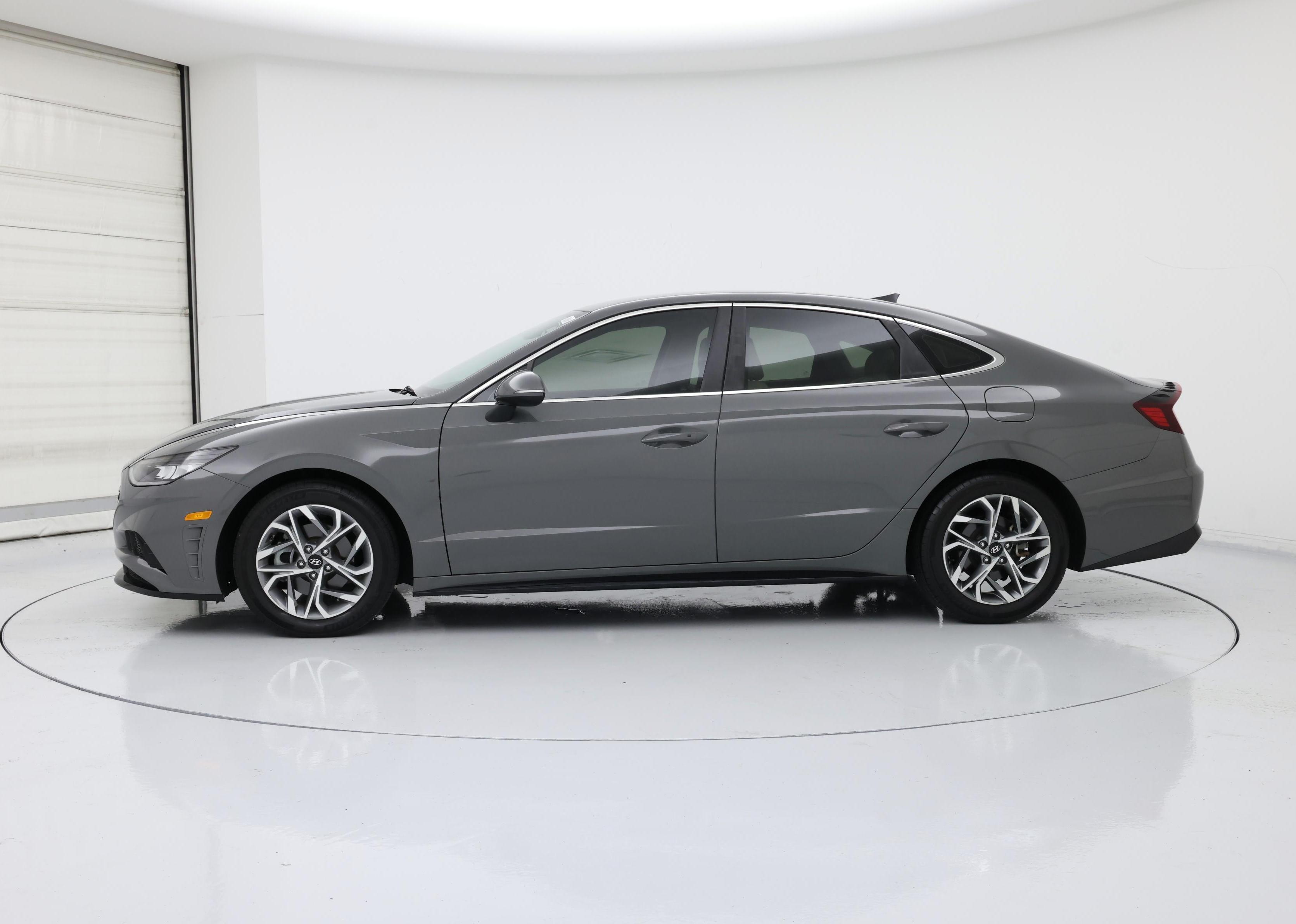 Thumbnail: 2022 Hyundai Sonata - 3