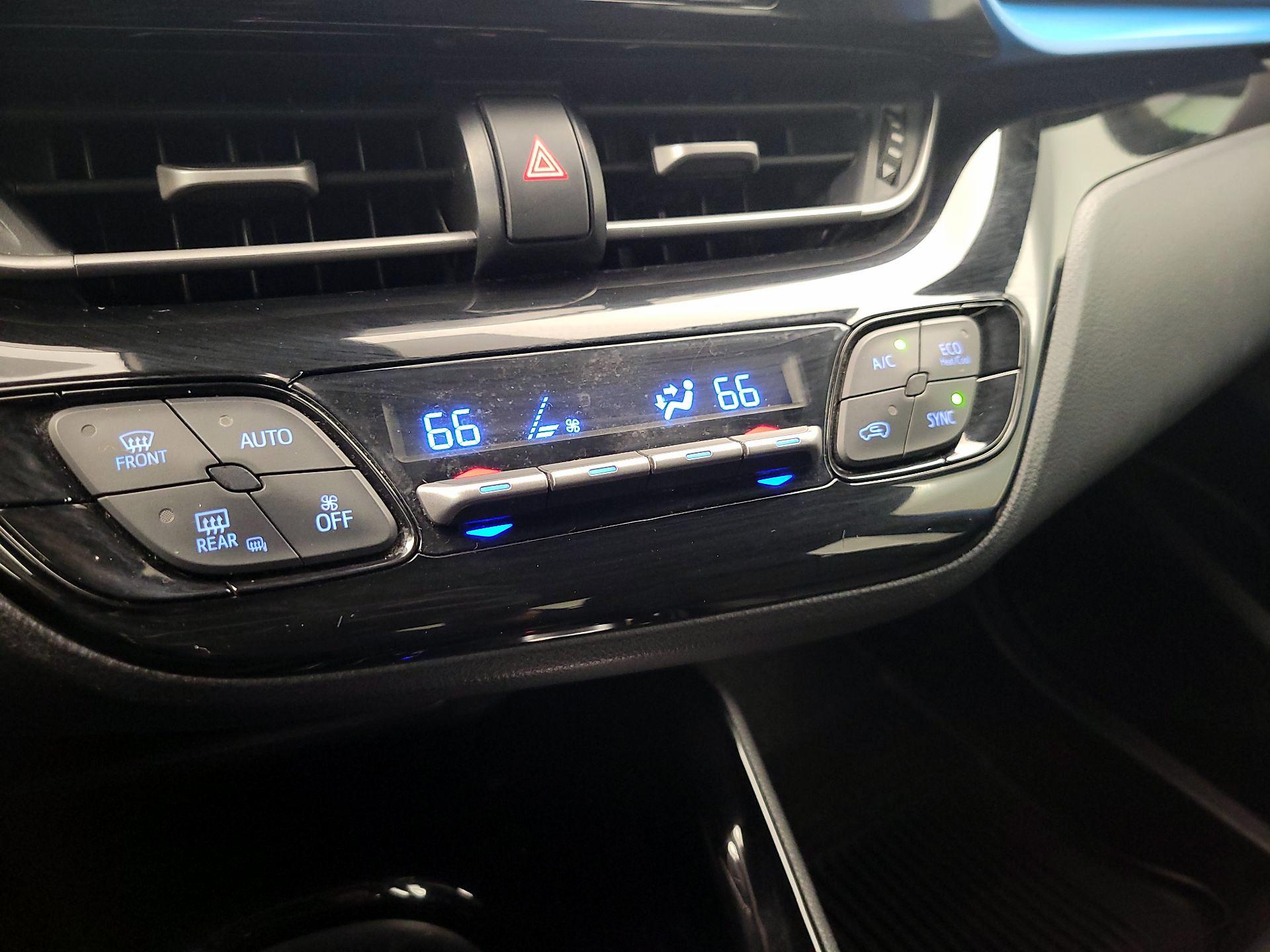 Thumbnail: 2019 Toyota C-HR - 16