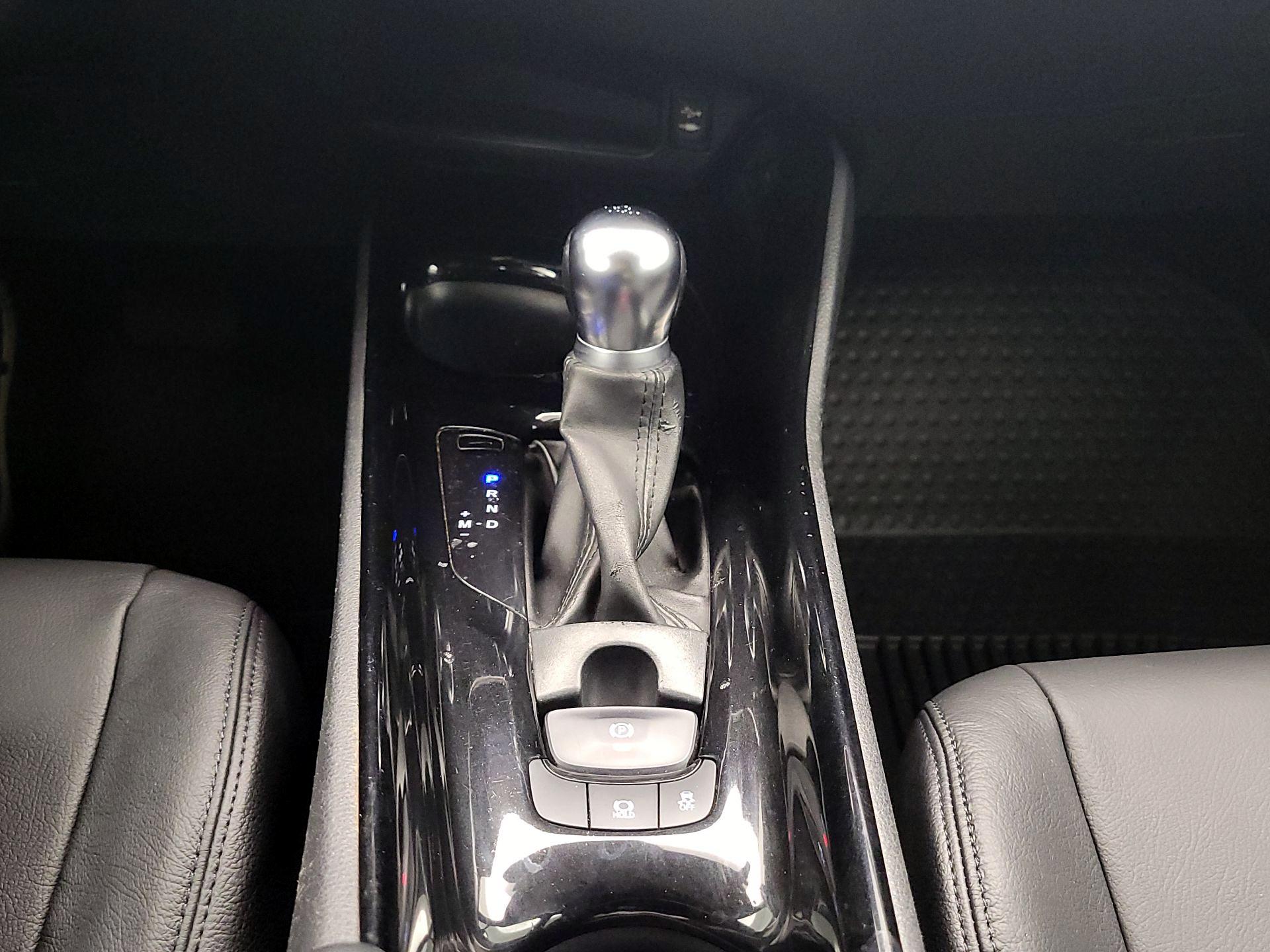 Thumbnail: 2019 Toyota C-HR - 17