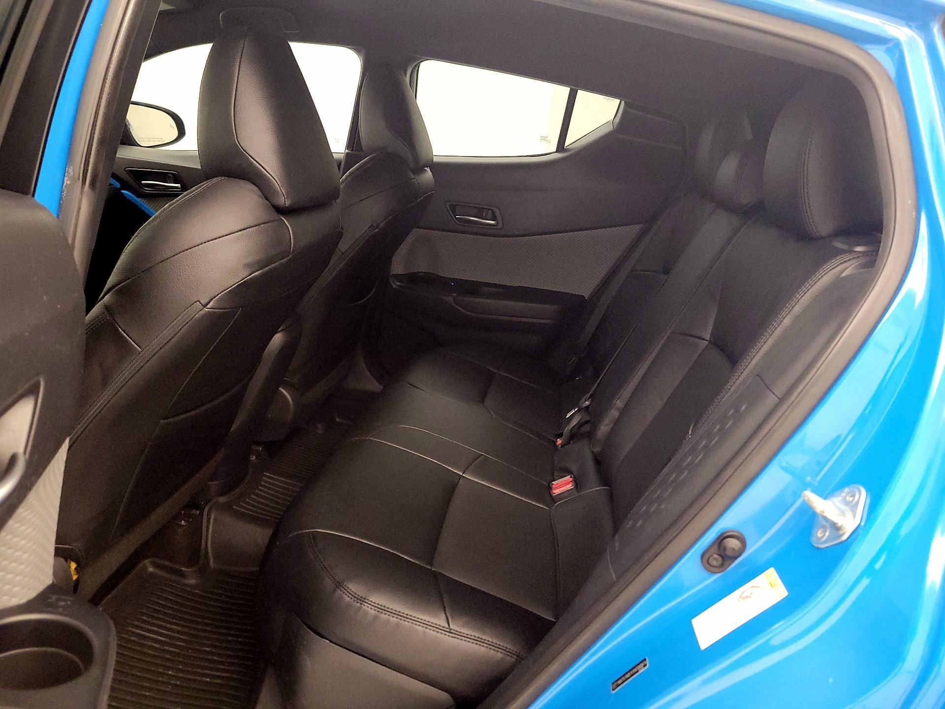 Thumbnail: 2019 Toyota C-HR - 19