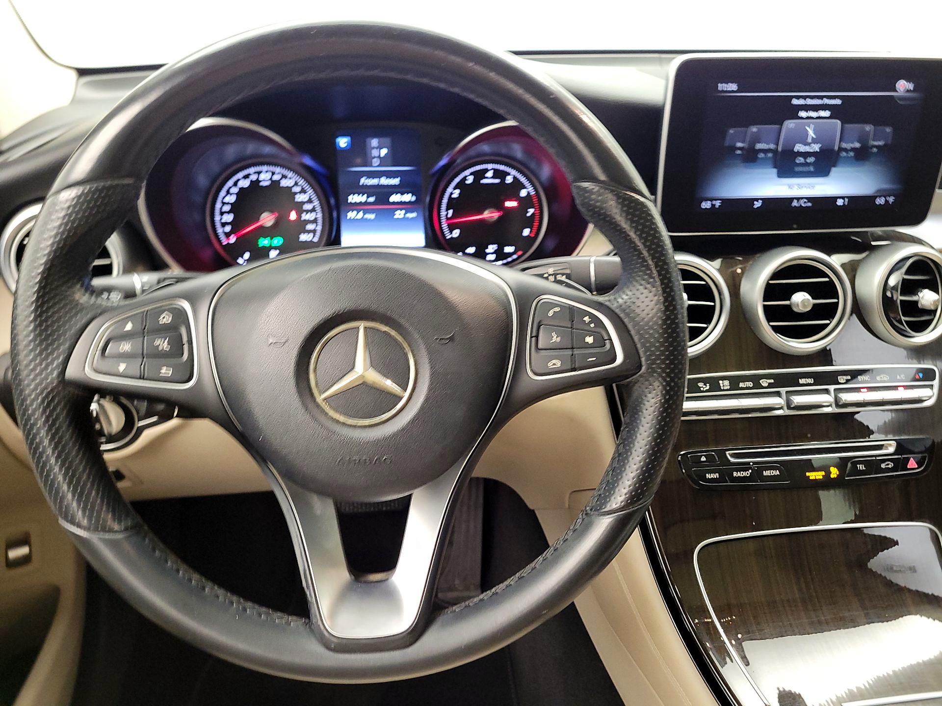 Thumbnail: 2016 Mercedes-Benz GLC - 10