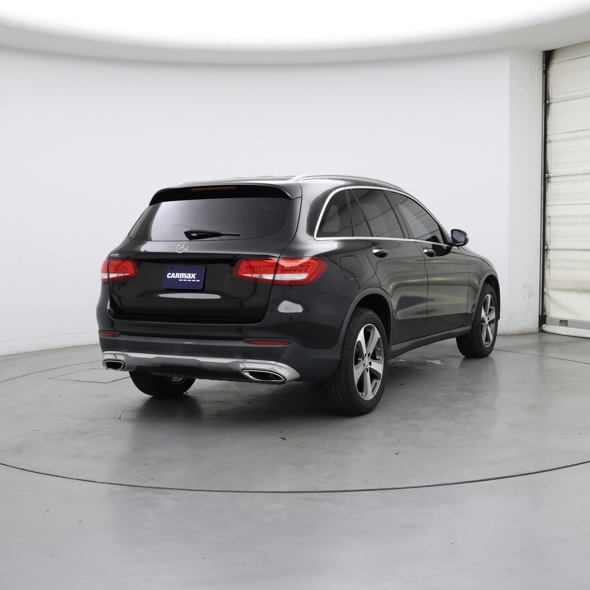 Thumbnail: 2016 Mercedes-Benz GLC - 8