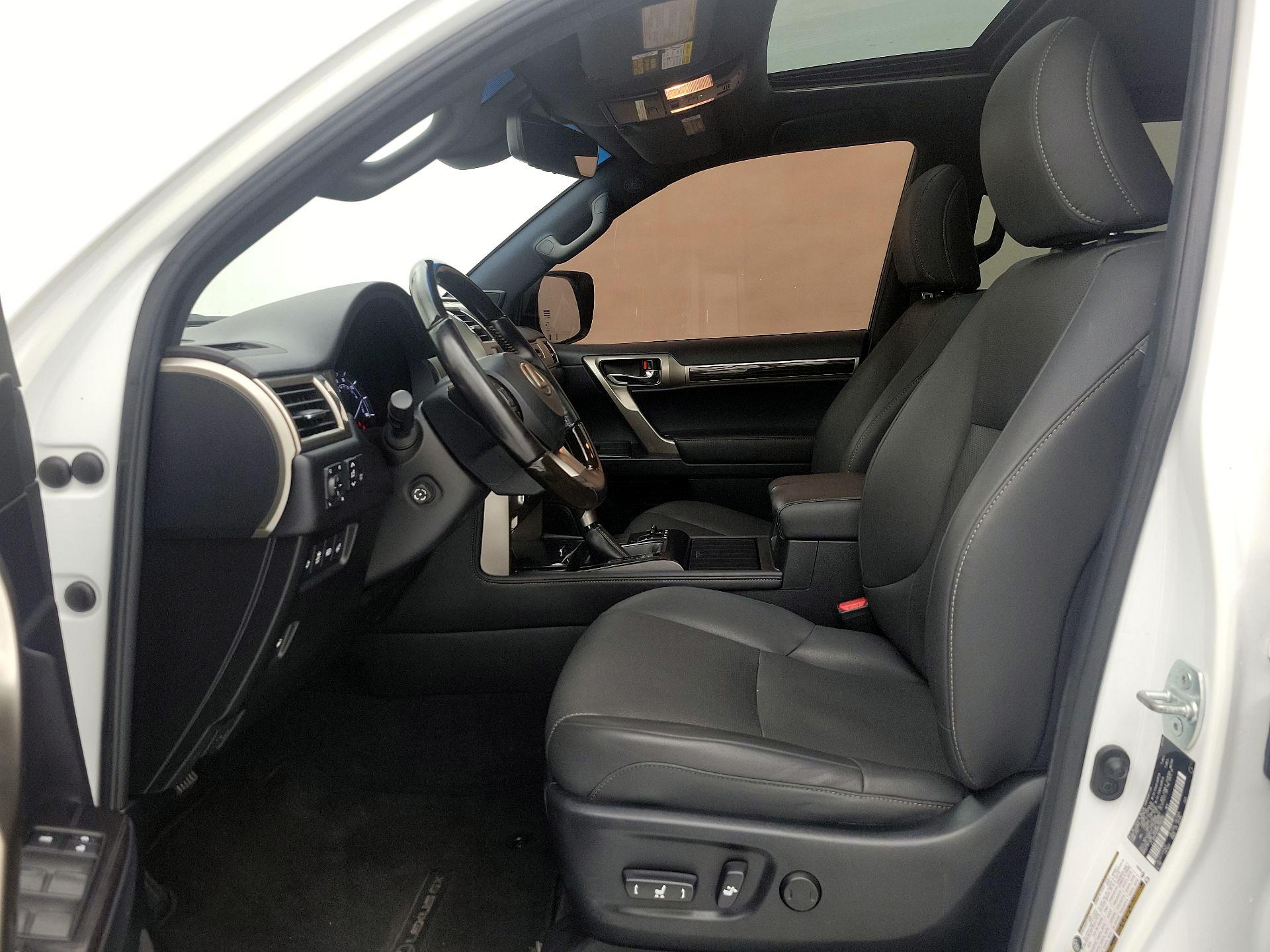 Thumbnail: 2021 Lexus GX - 11