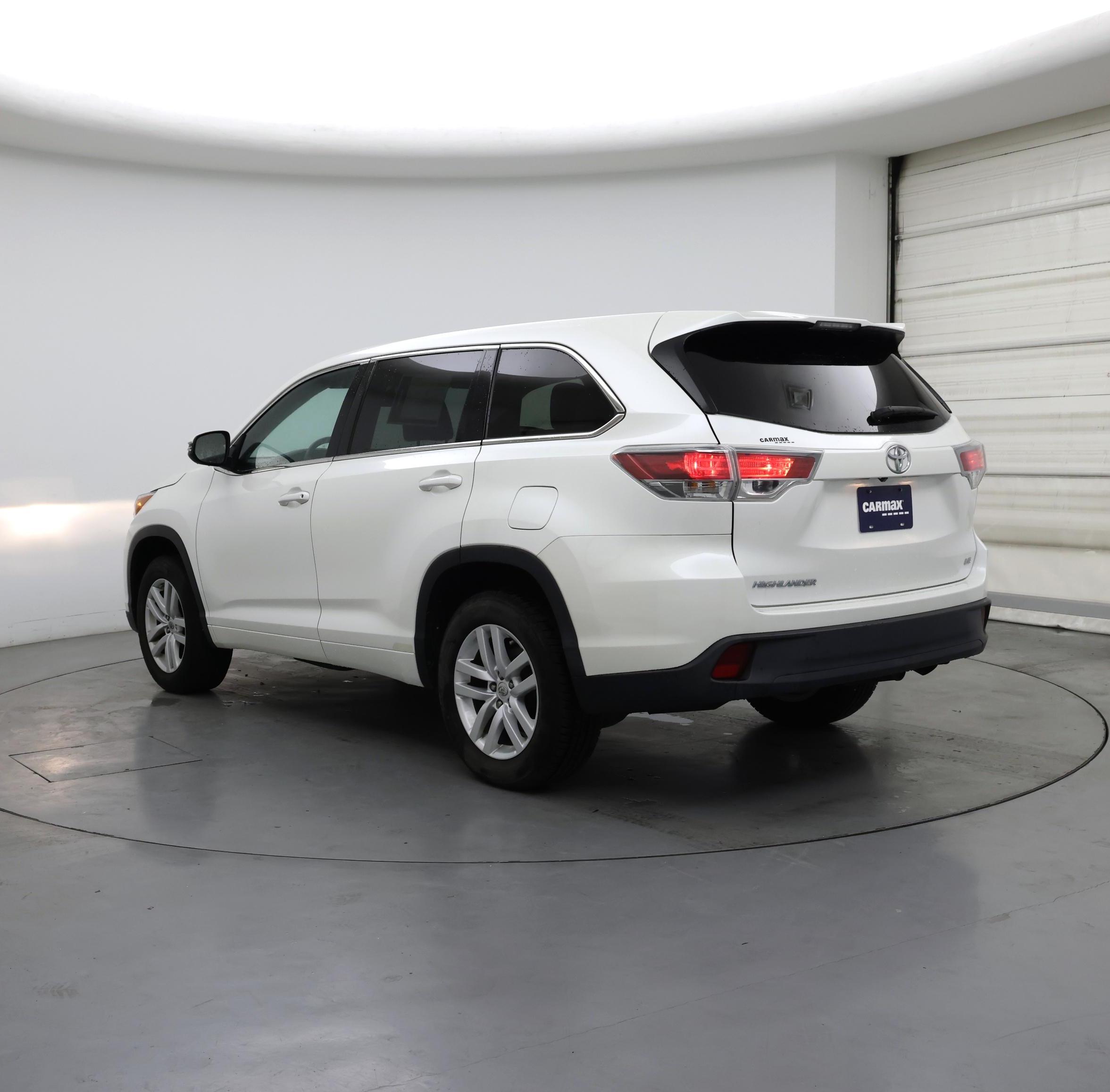 Thumbnail: 2015 Toyota Highlander - 2