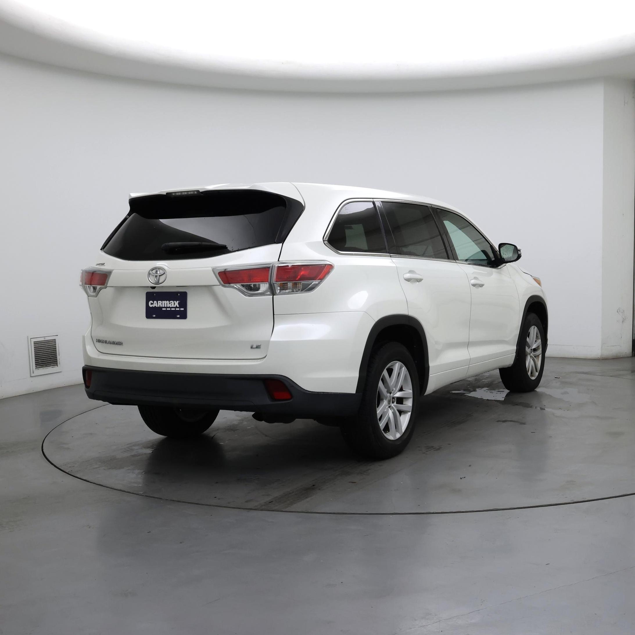 Thumbnail: 2015 Toyota Highlander - 8