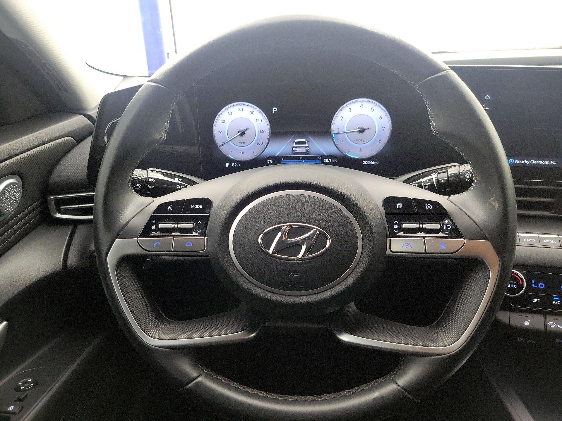 Thumbnail: 2023 Hyundai Elantra - 10