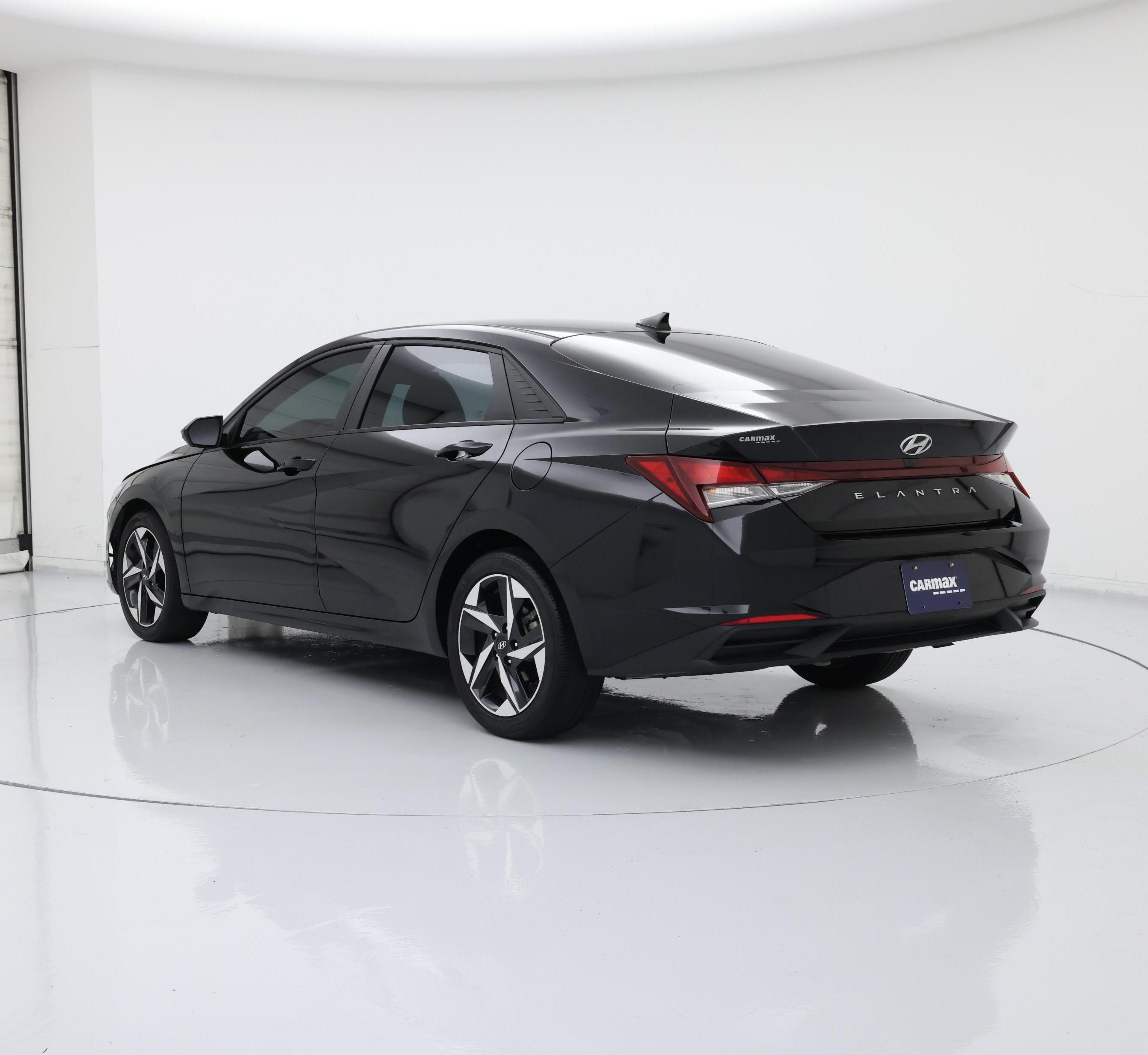 Thumbnail: 2023 Hyundai Elantra - 2