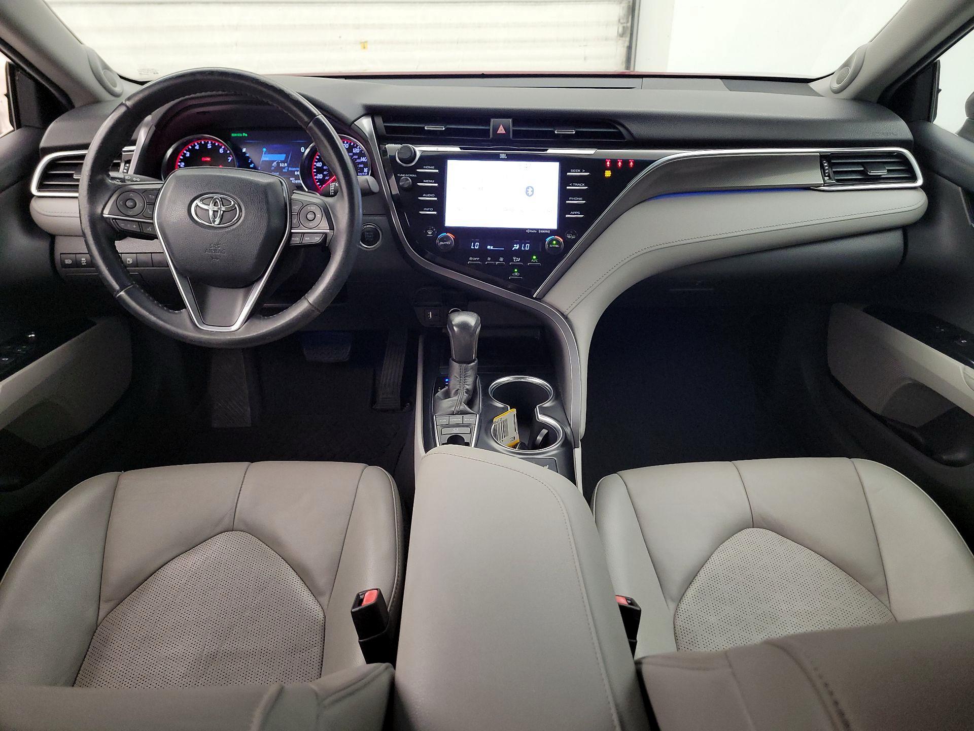 Thumbnail: 2018 Toyota Camry - 9