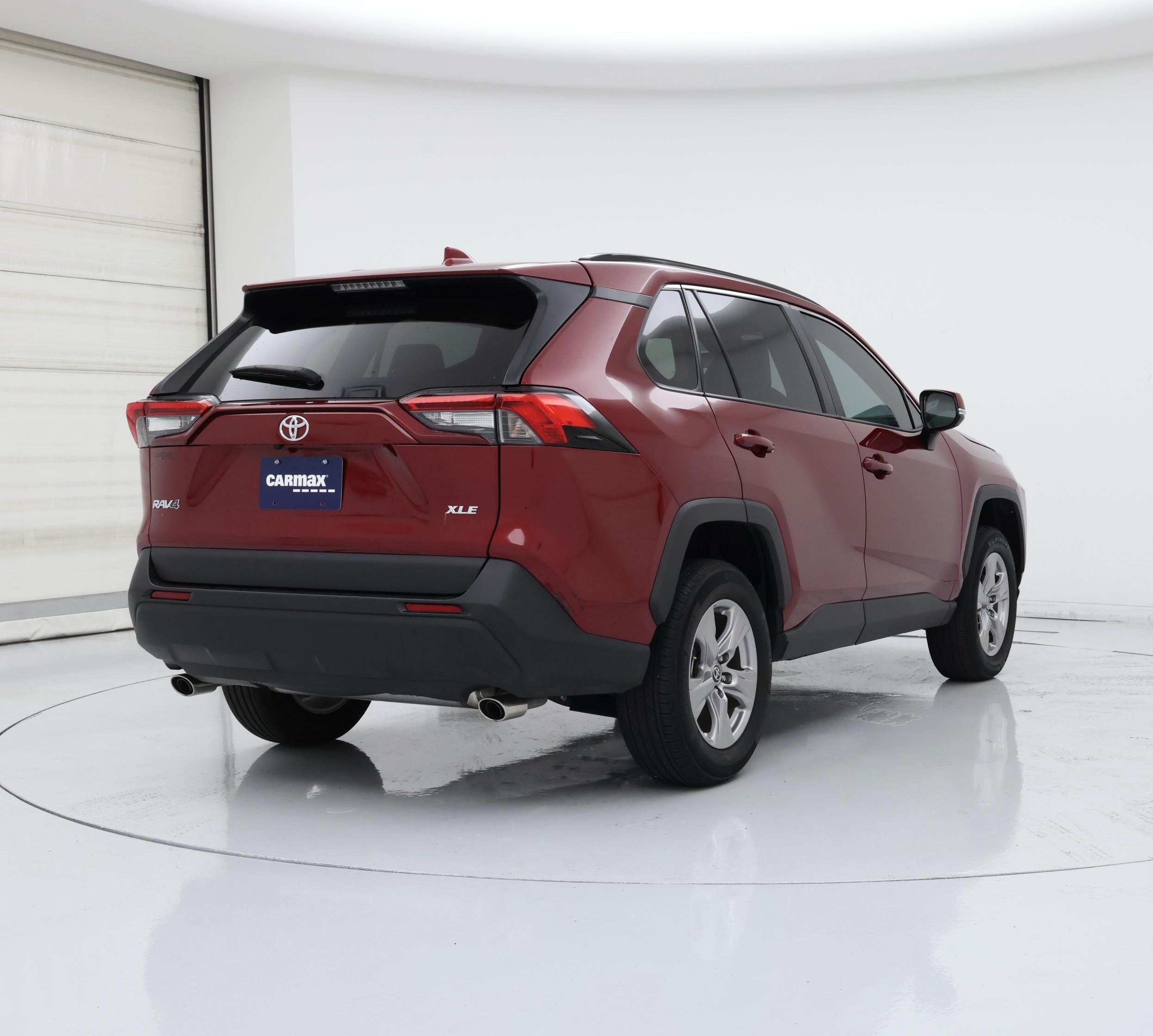 Thumbnail: 2022 Toyota RAV4 - 8