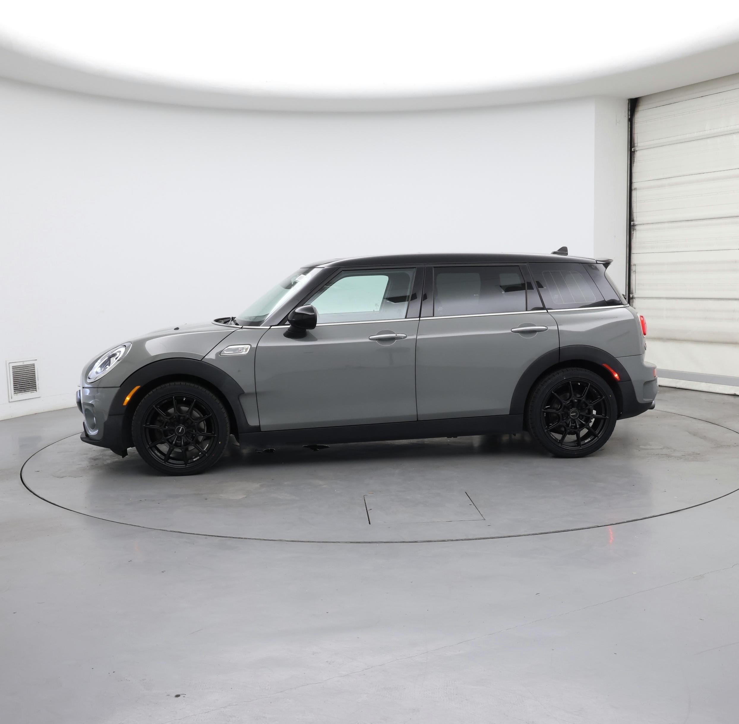 Thumbnail: 2017 MINI Cooper Clubman - 3