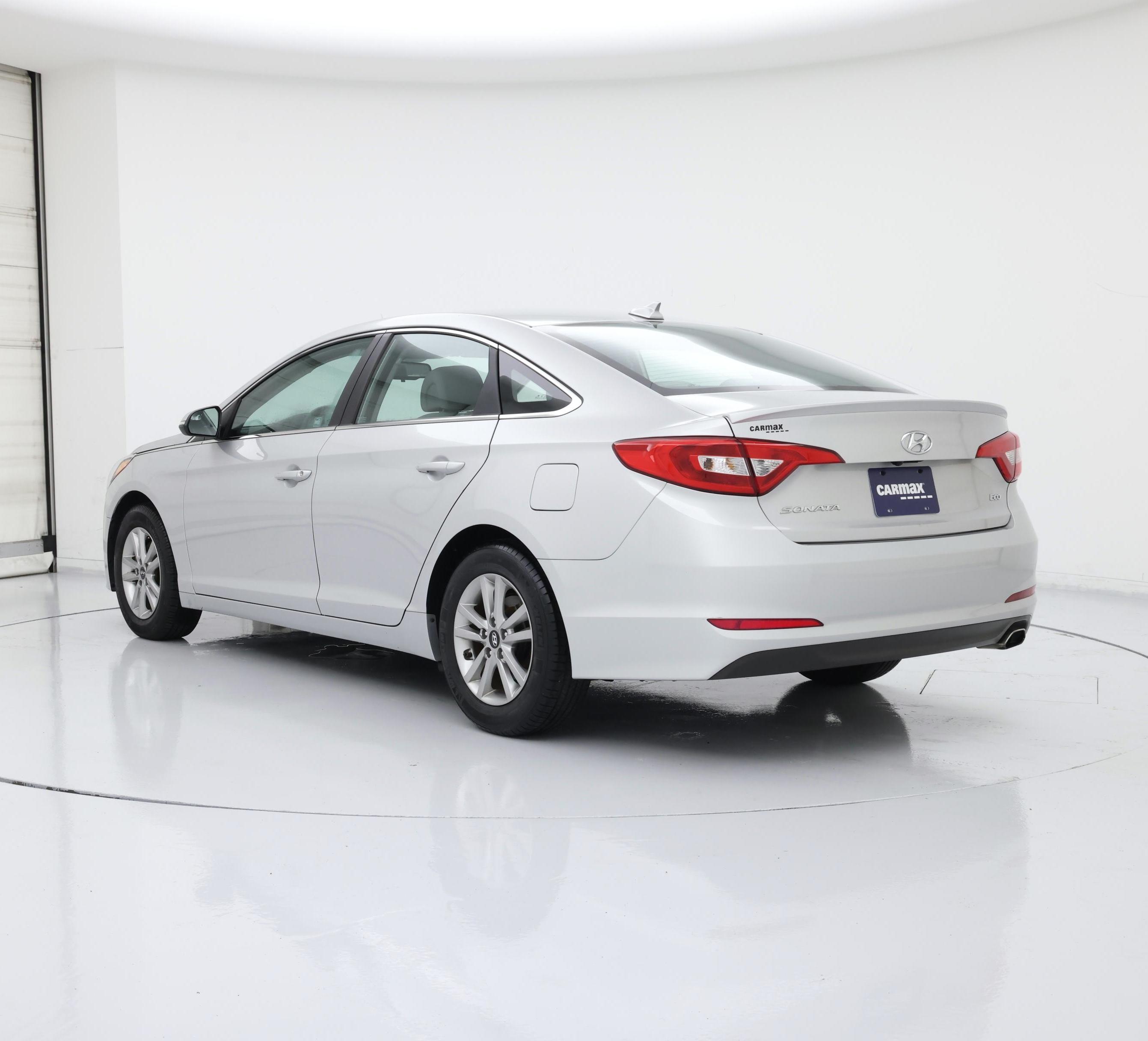 Thumbnail: 2016 Hyundai Sonata - 2