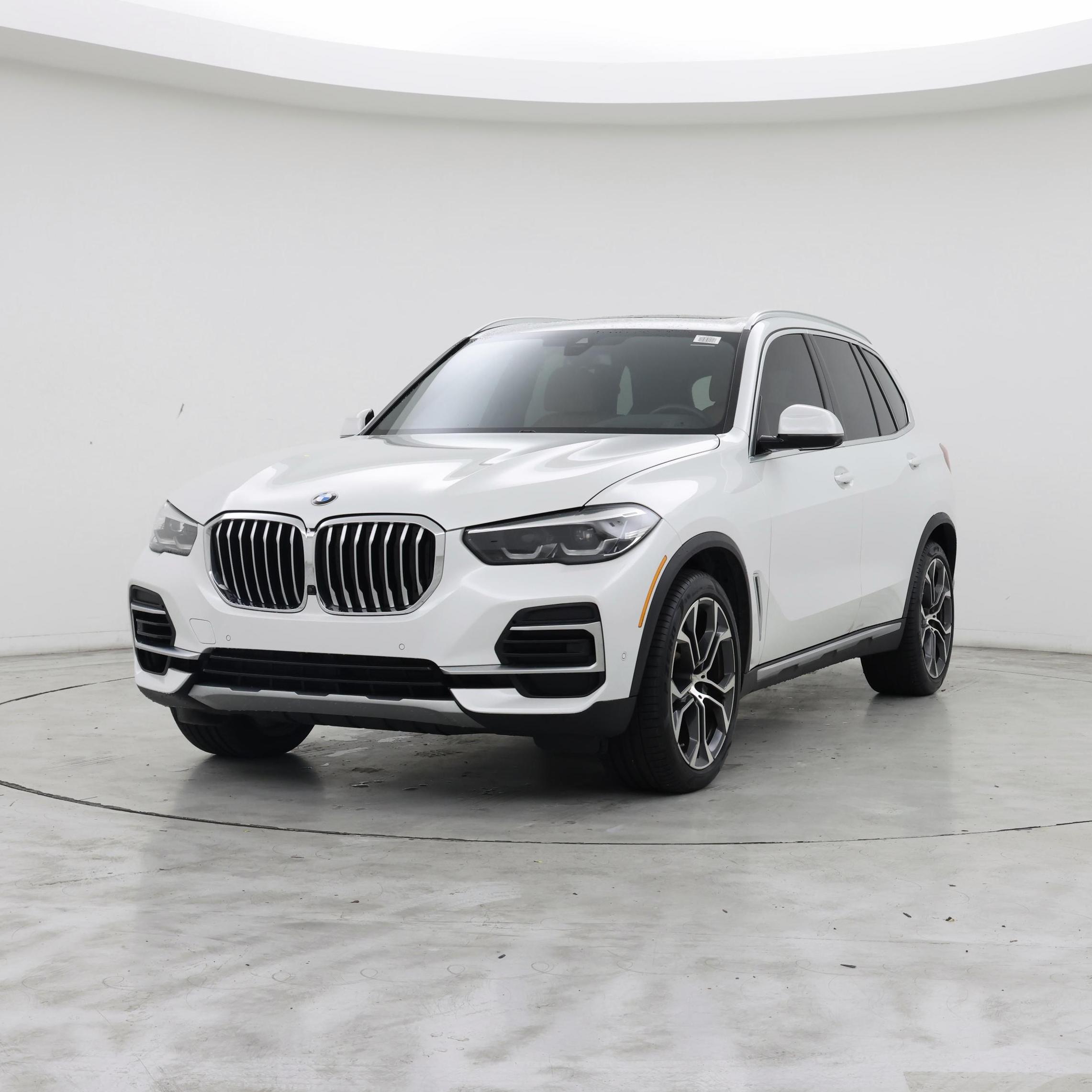 Thumbnail: 2022 BMW X5 - 4