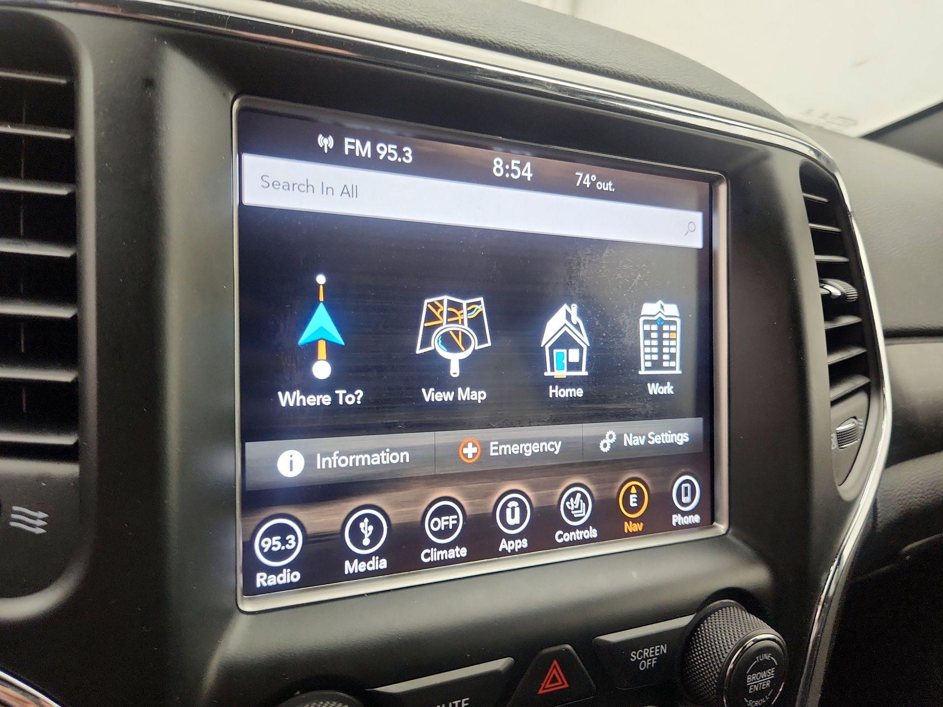 Thumbnail: 2018 Jeep Grand Cherokee - 14