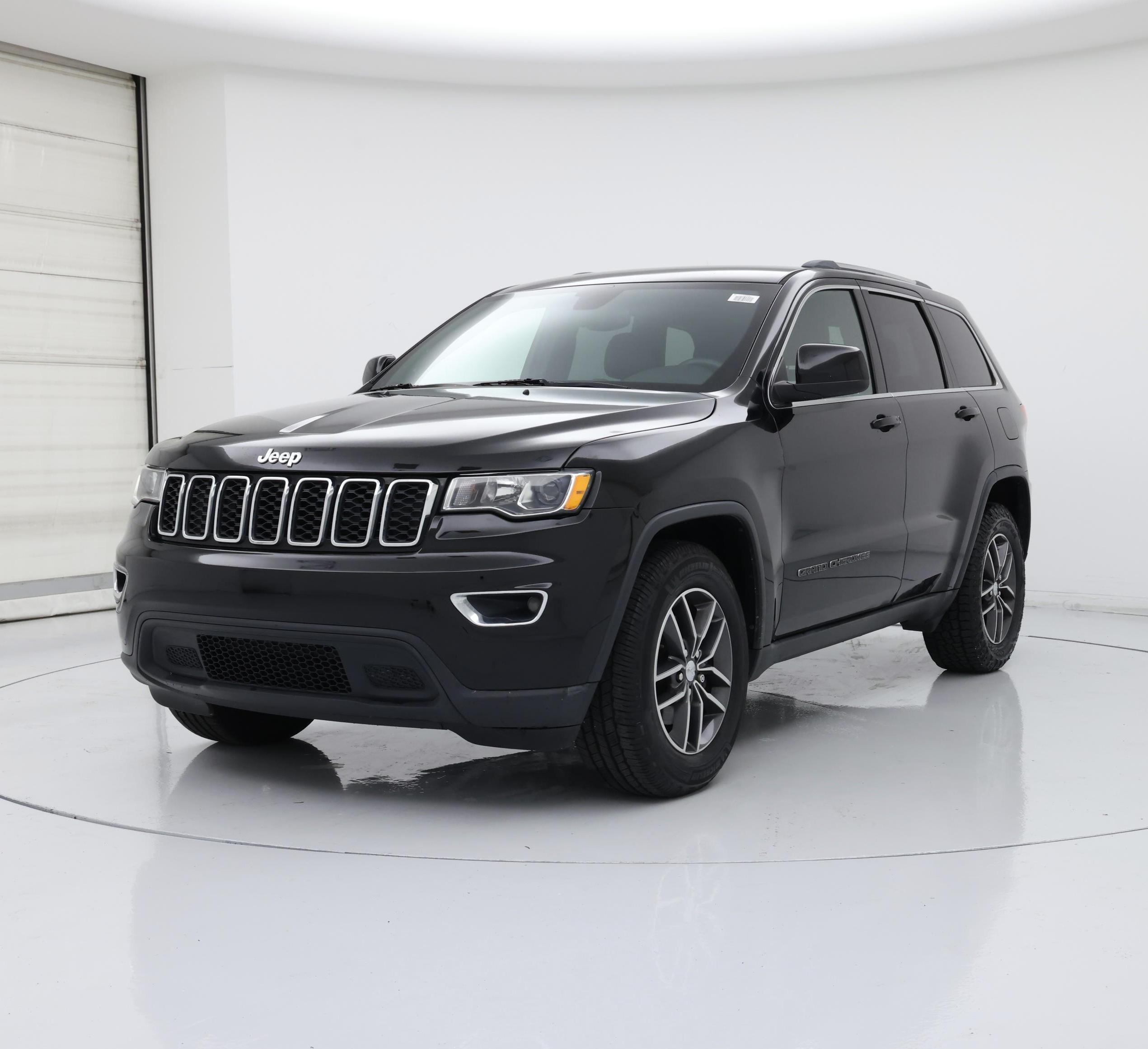 Thumbnail: 2018 Jeep Grand Cherokee - 4