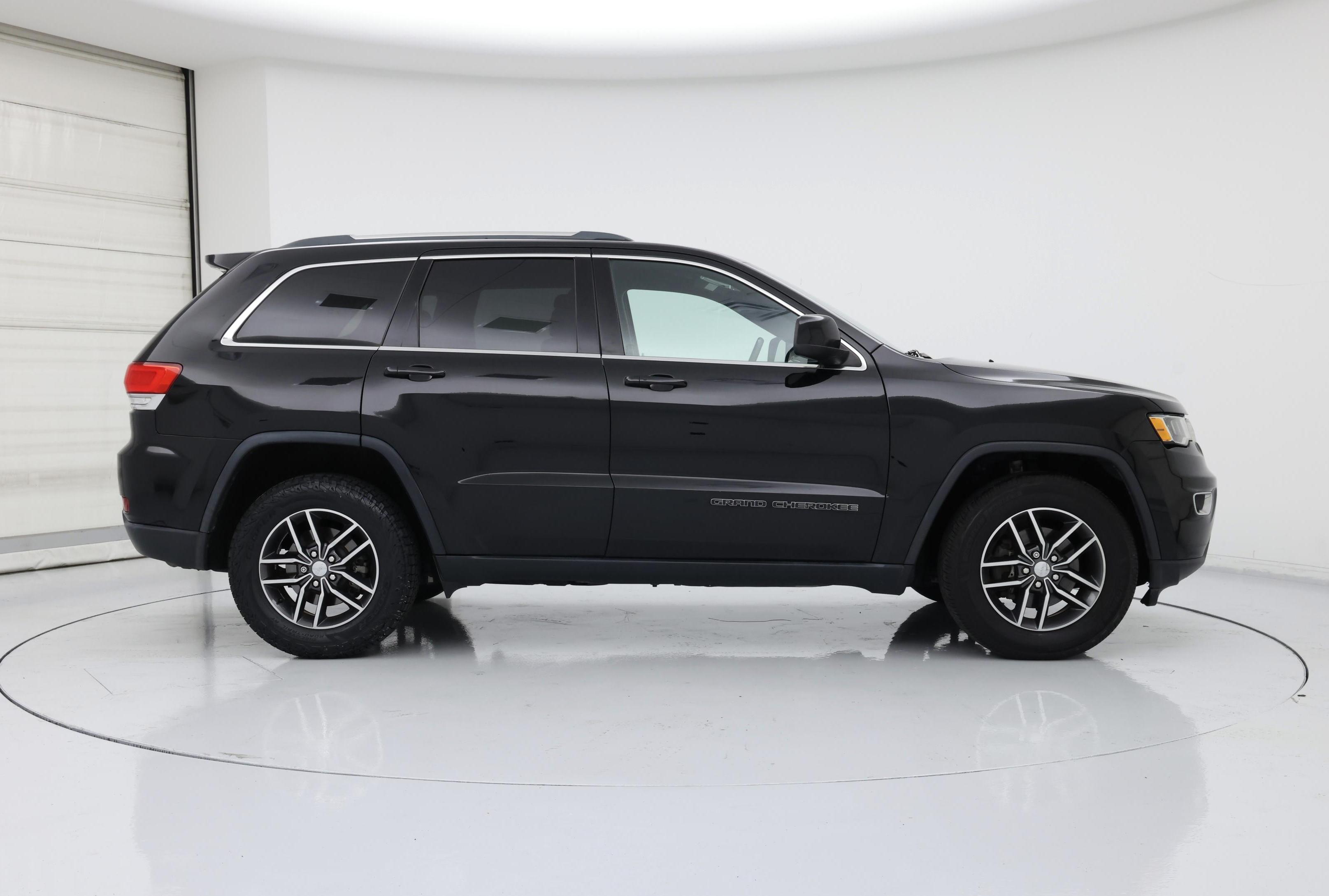 Thumbnail: 2018 Jeep Grand Cherokee - 7