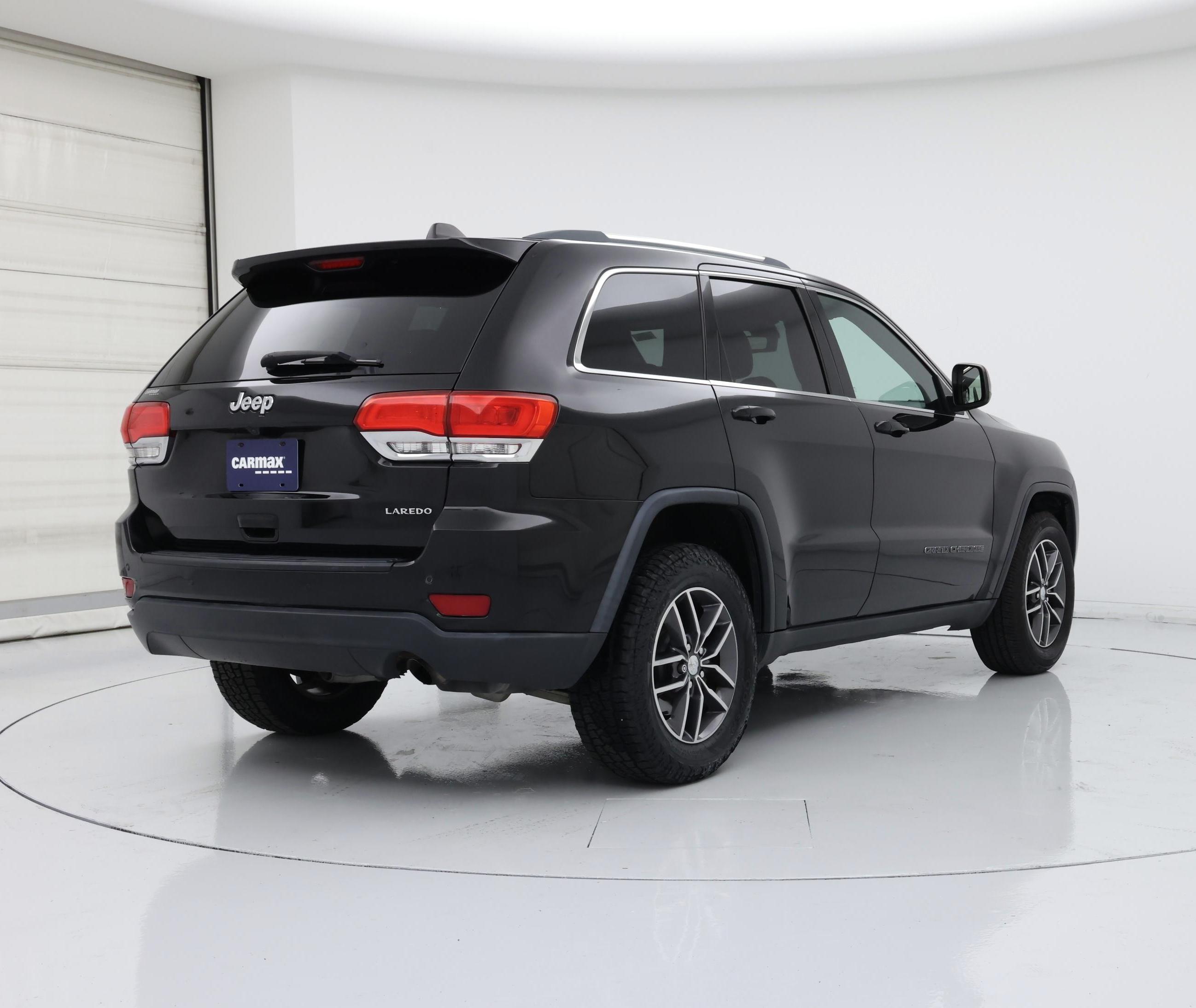 Thumbnail: 2018 Jeep Grand Cherokee - 8