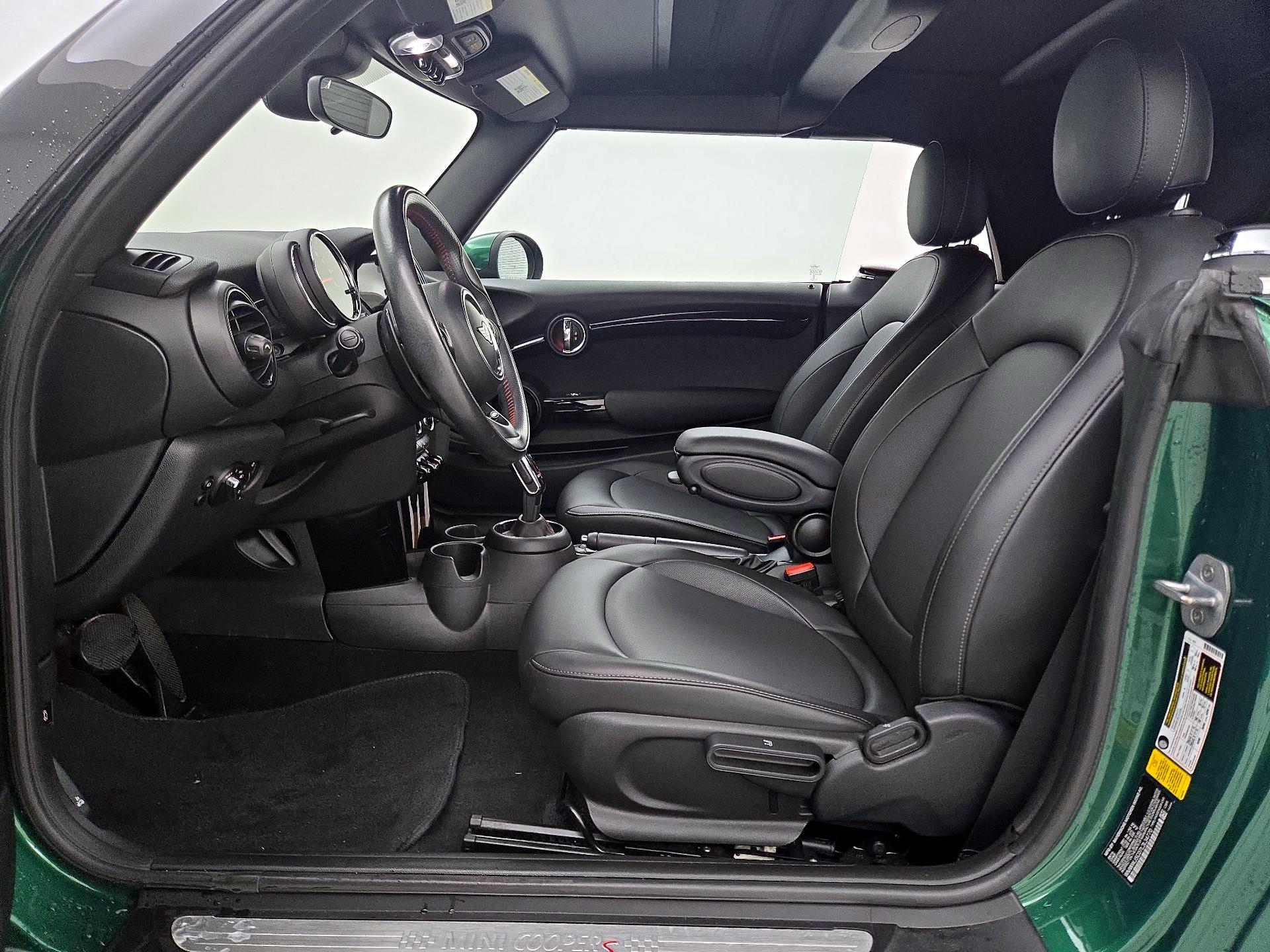 Thumbnail: 2020 MINI Cooper - 11
