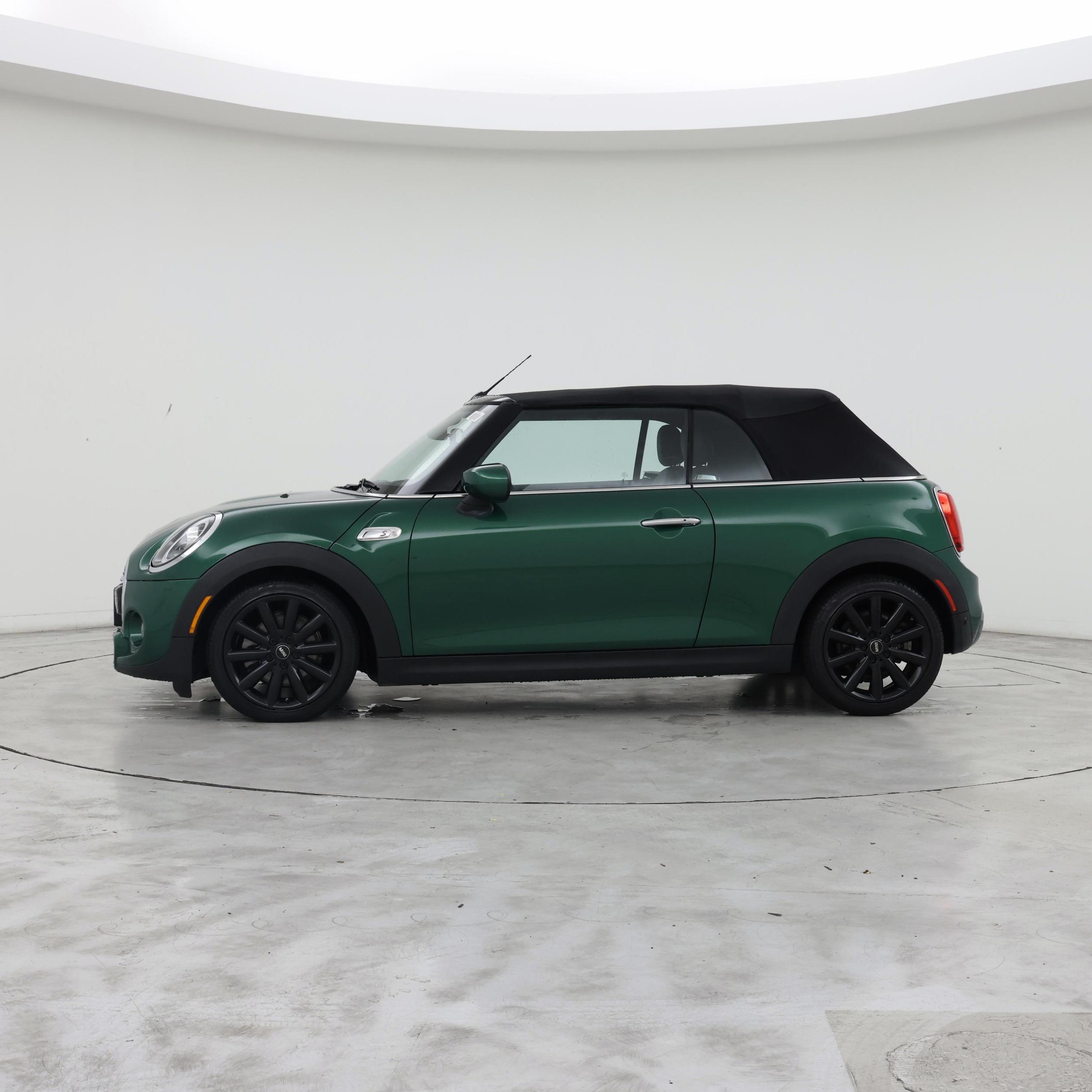 Thumbnail: 2020 MINI Cooper - 3