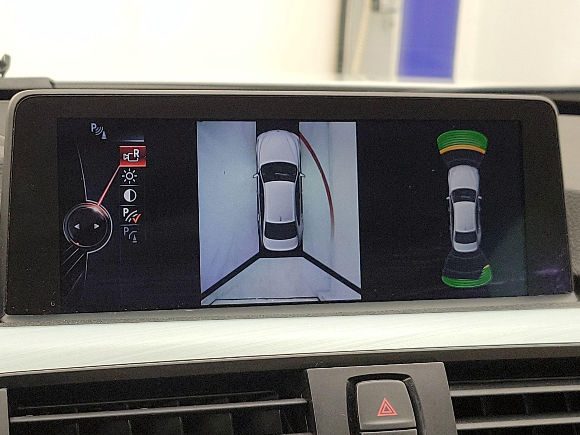 Thumbnail: 2015 BMW 3 Series - 15