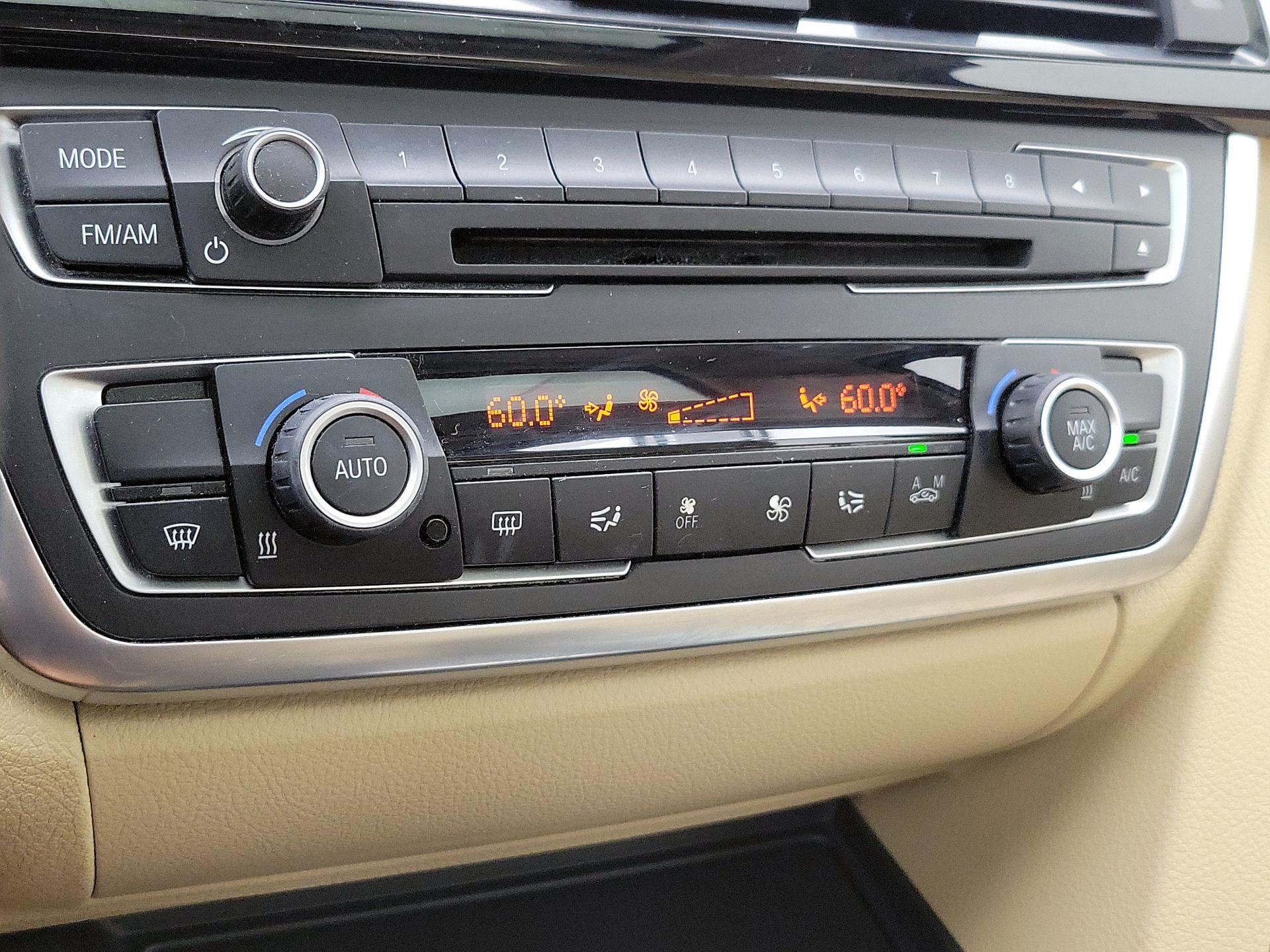 Thumbnail: 2015 BMW 3 Series - 17