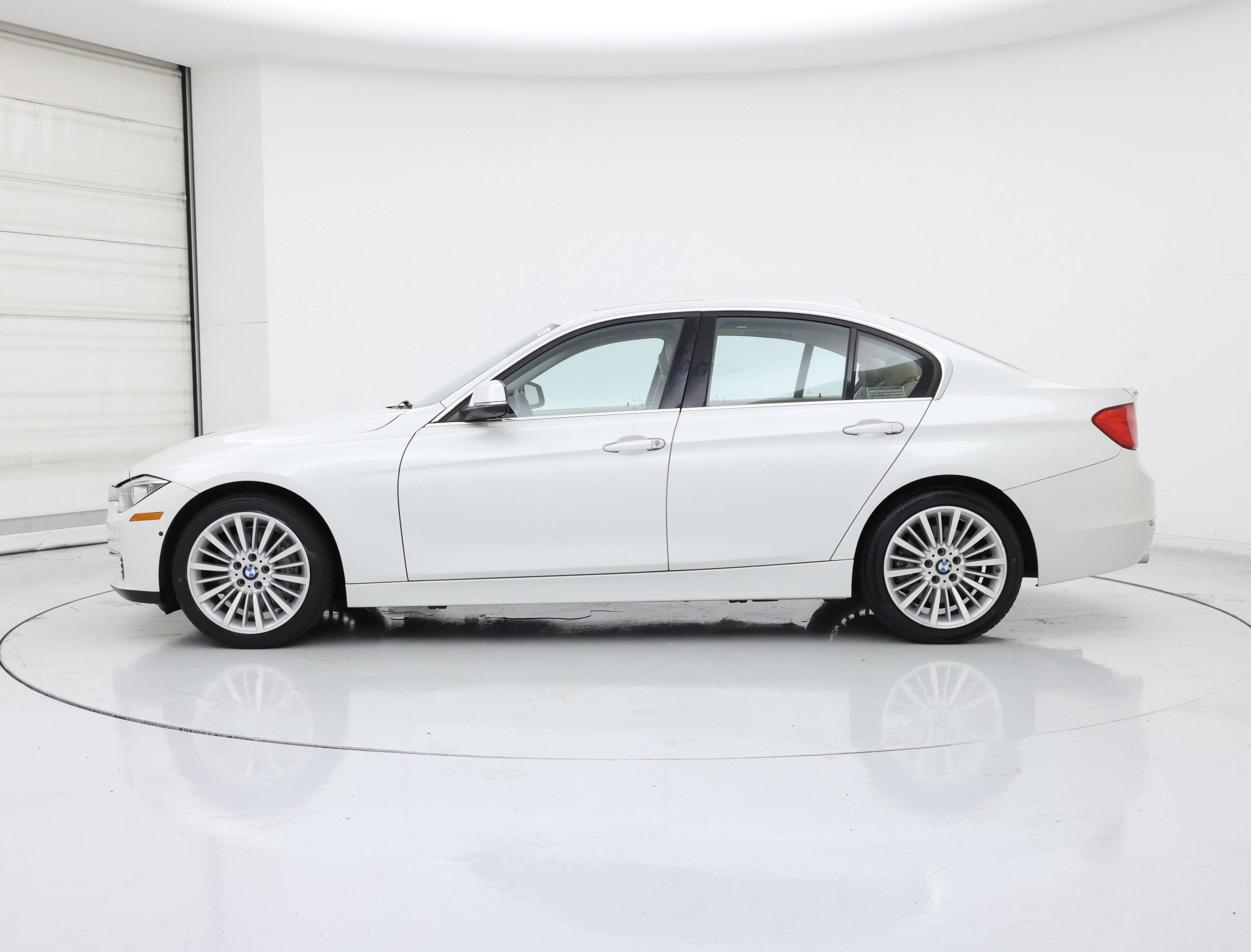 Thumbnail: 2015 BMW 3 Series - 3