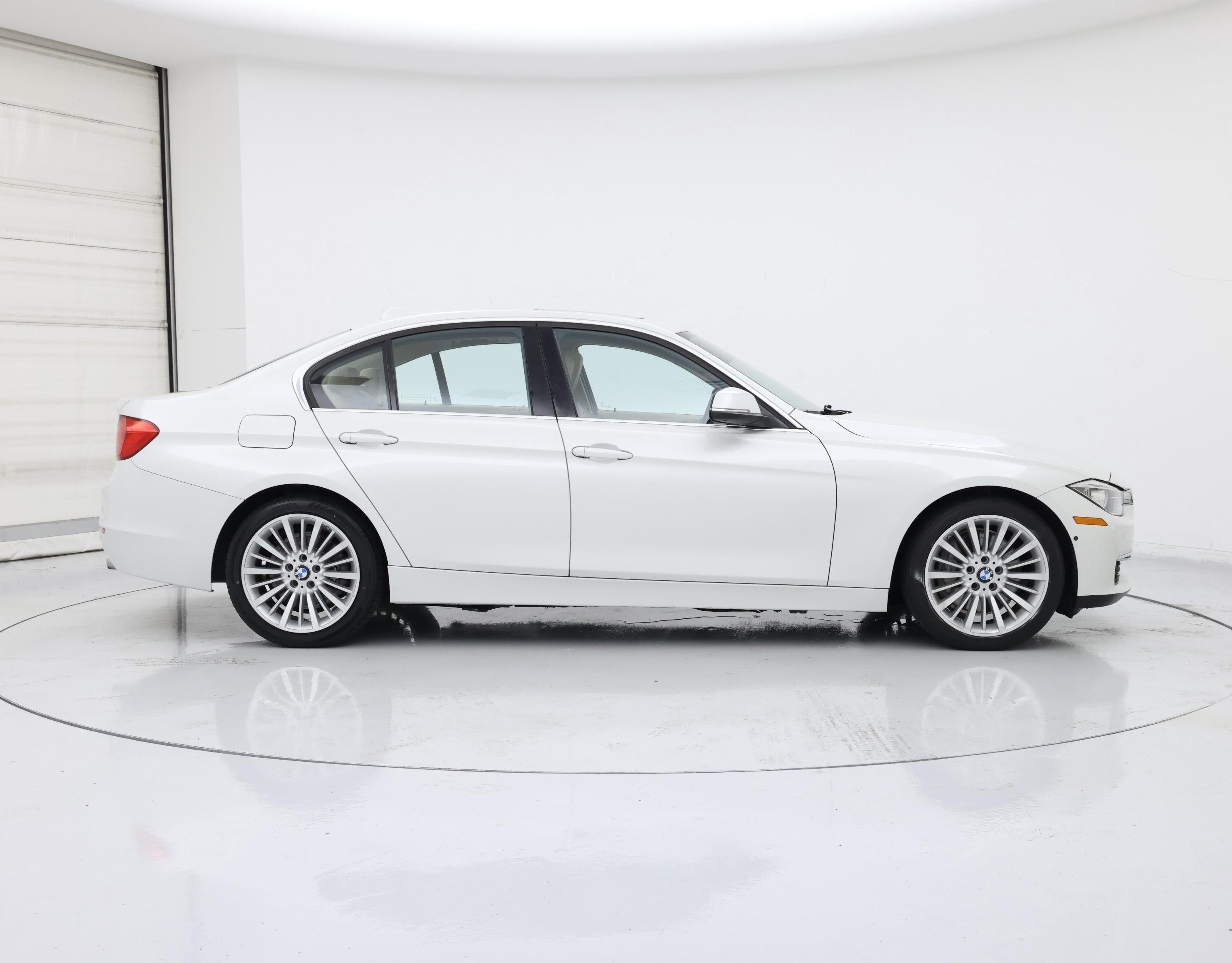 Thumbnail: 2015 BMW 3 Series - 7
