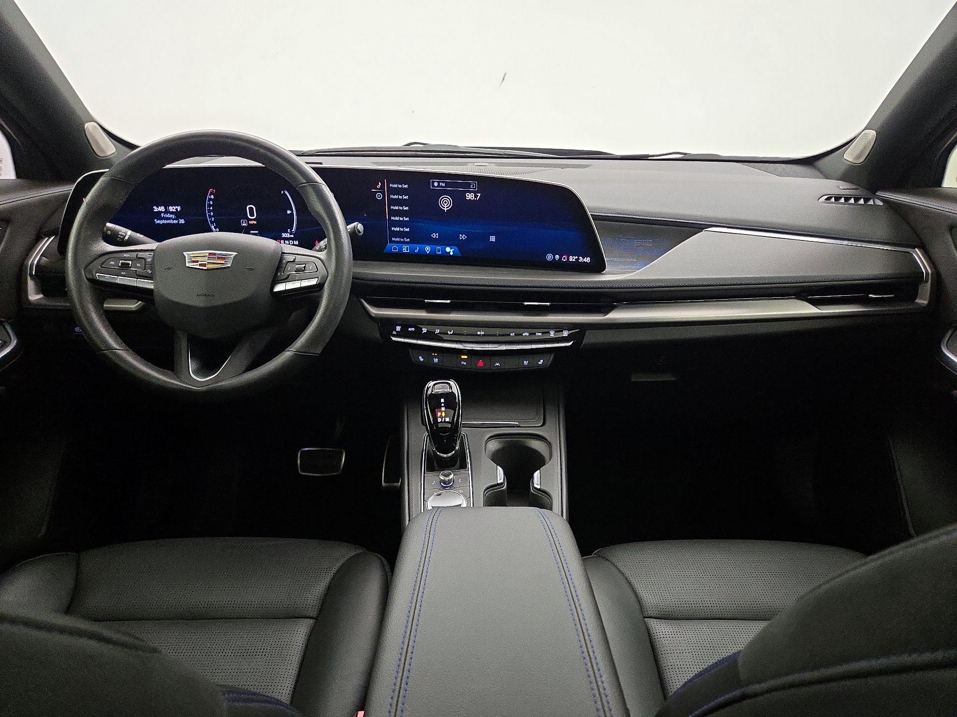 Thumbnail: 2024 Cadillac XT4 - 9