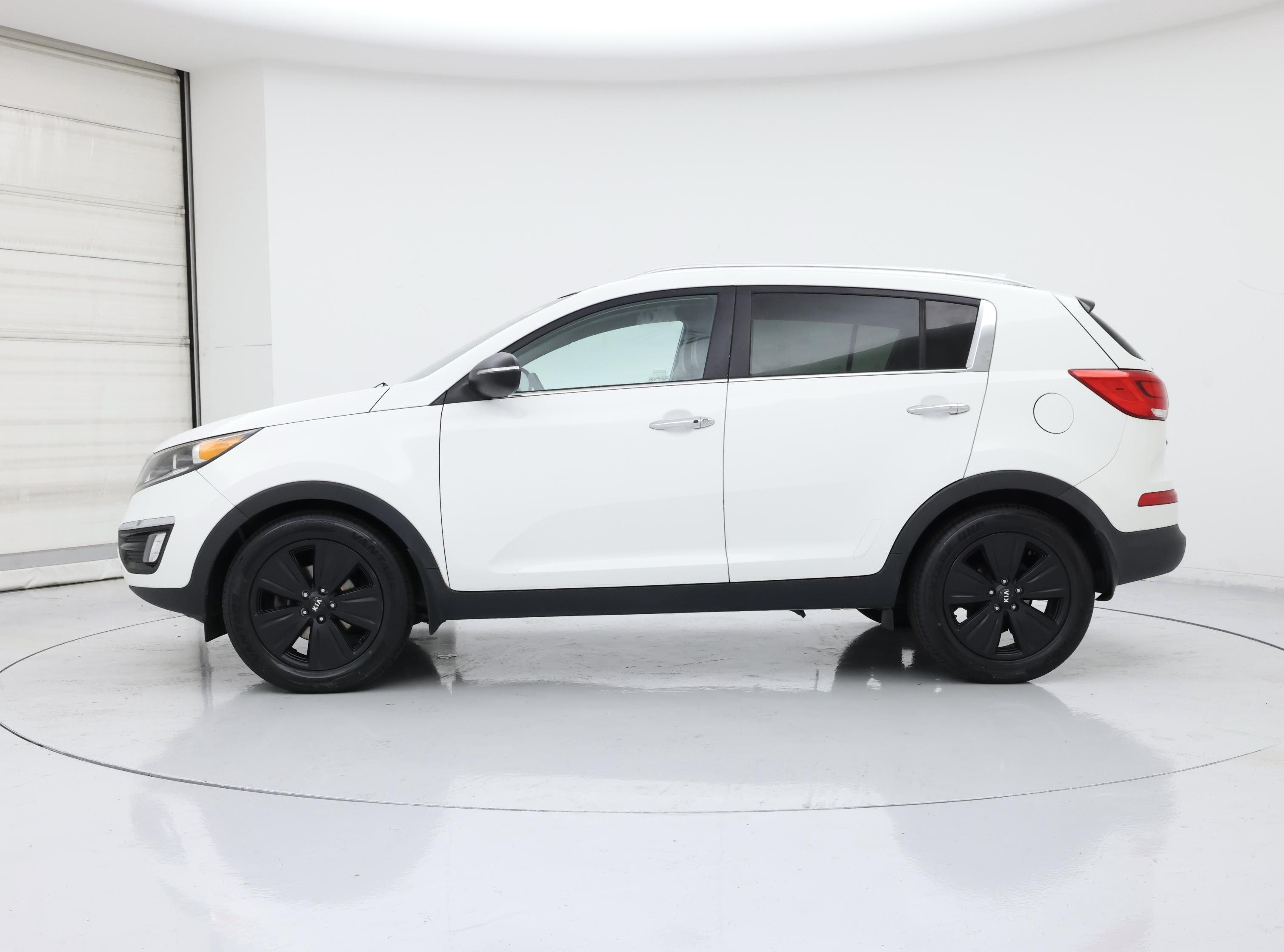 Thumbnail: 2015 Kia Sportage - 3