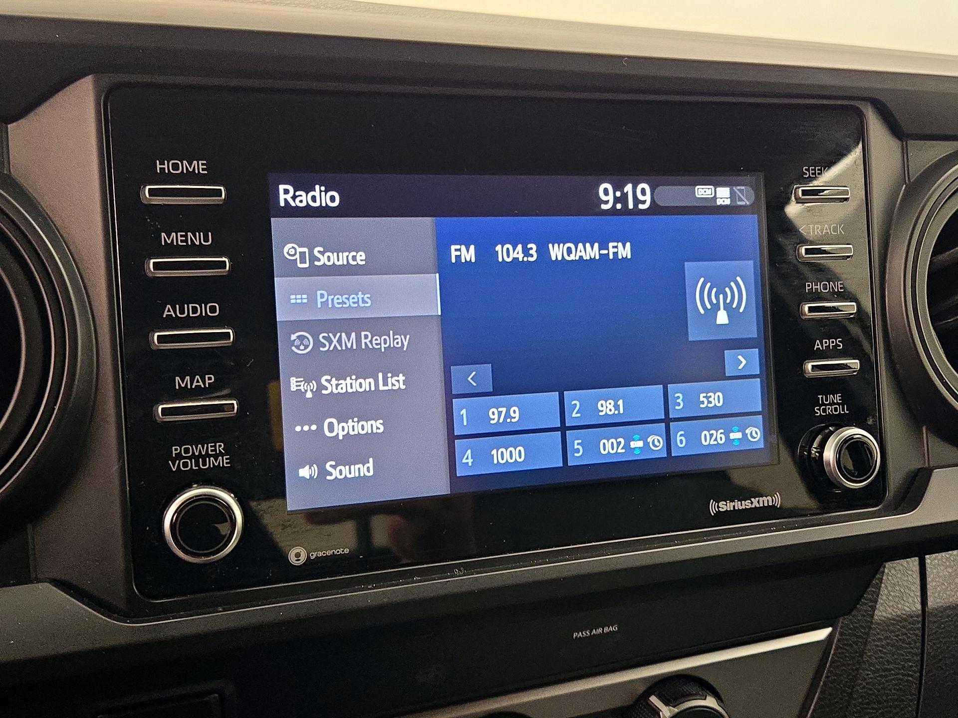 Thumbnail: 2022 Toyota Tacoma - 15