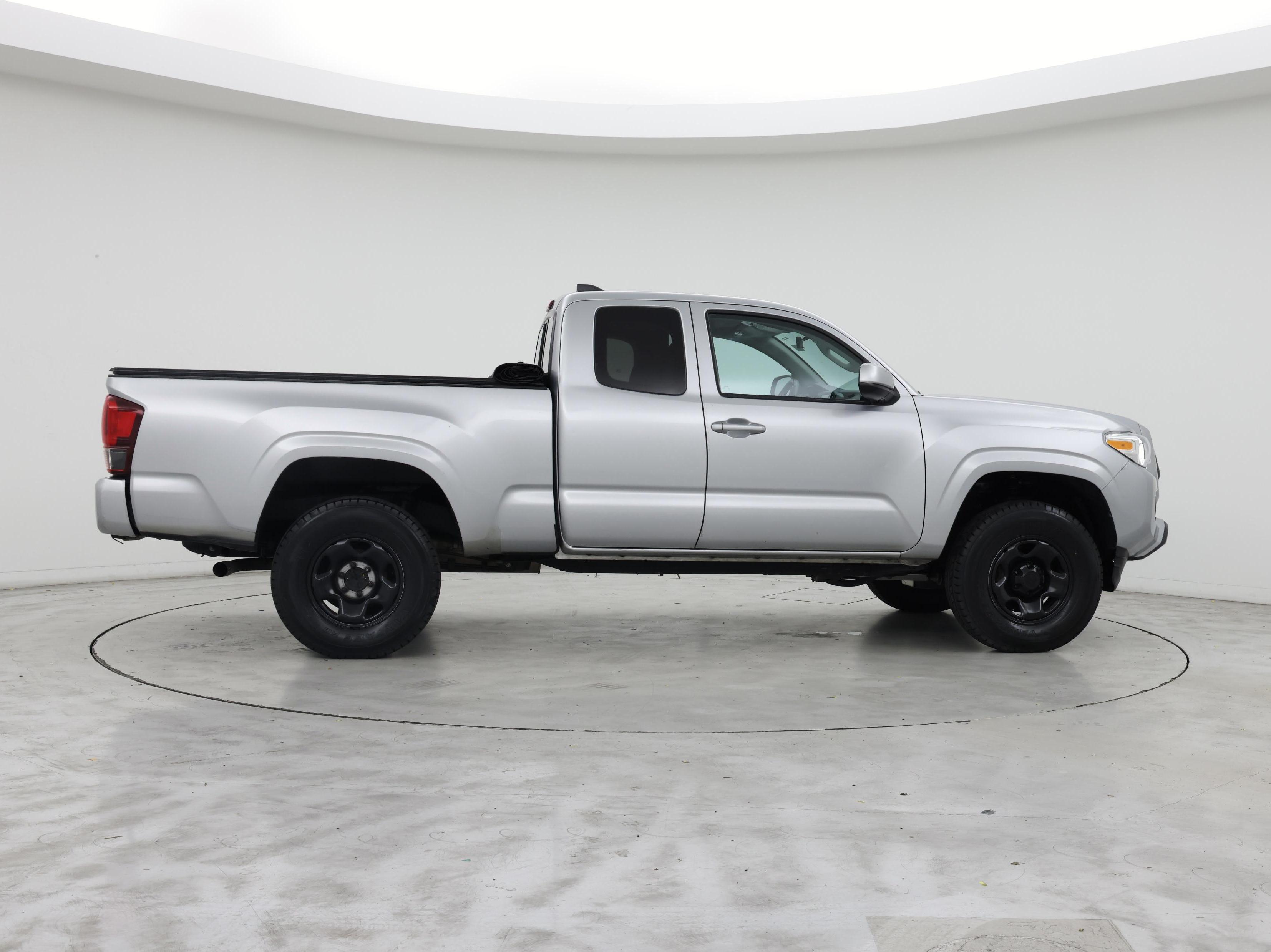 Thumbnail: 2022 Toyota Tacoma - 7