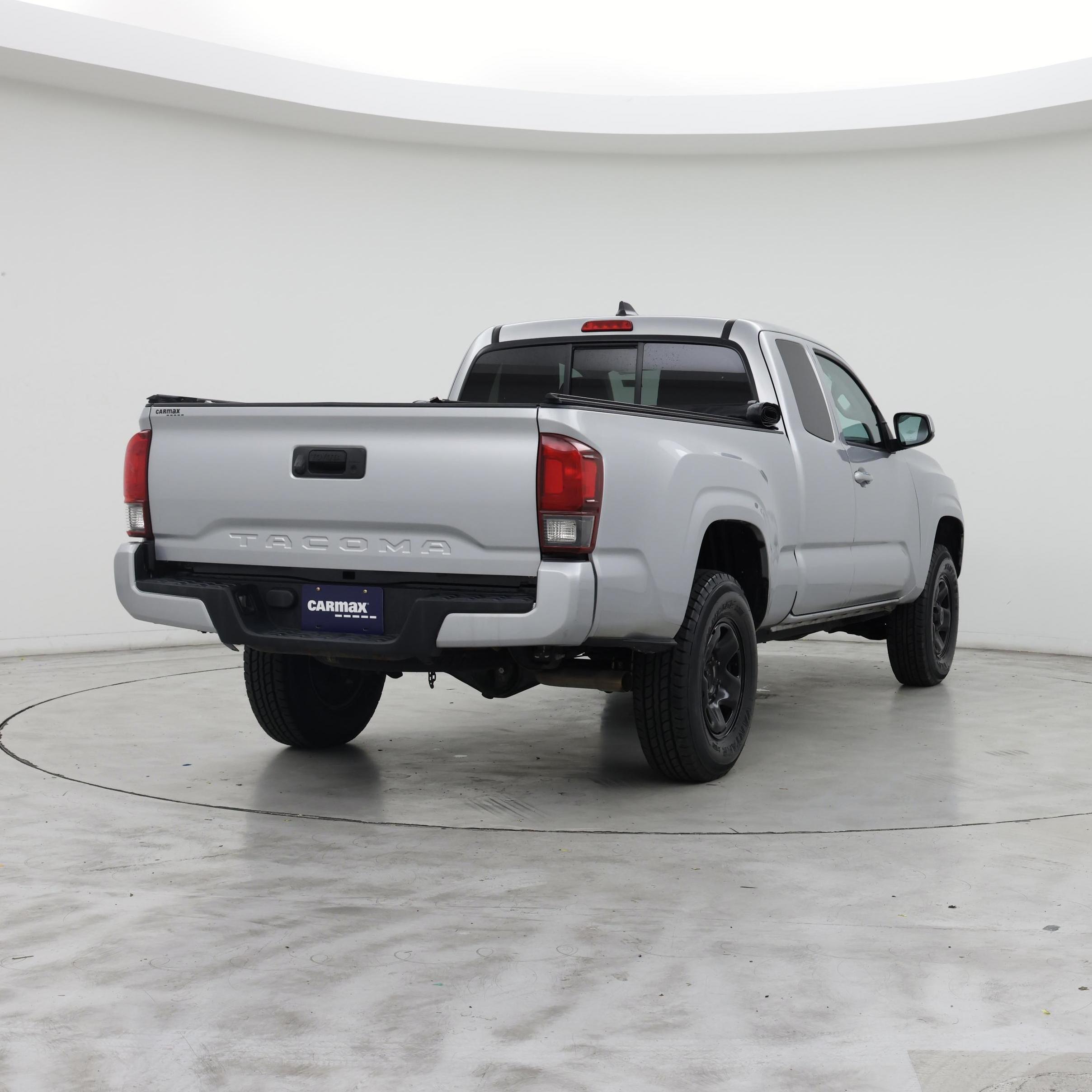 Thumbnail: 2022 Toyota Tacoma - 8