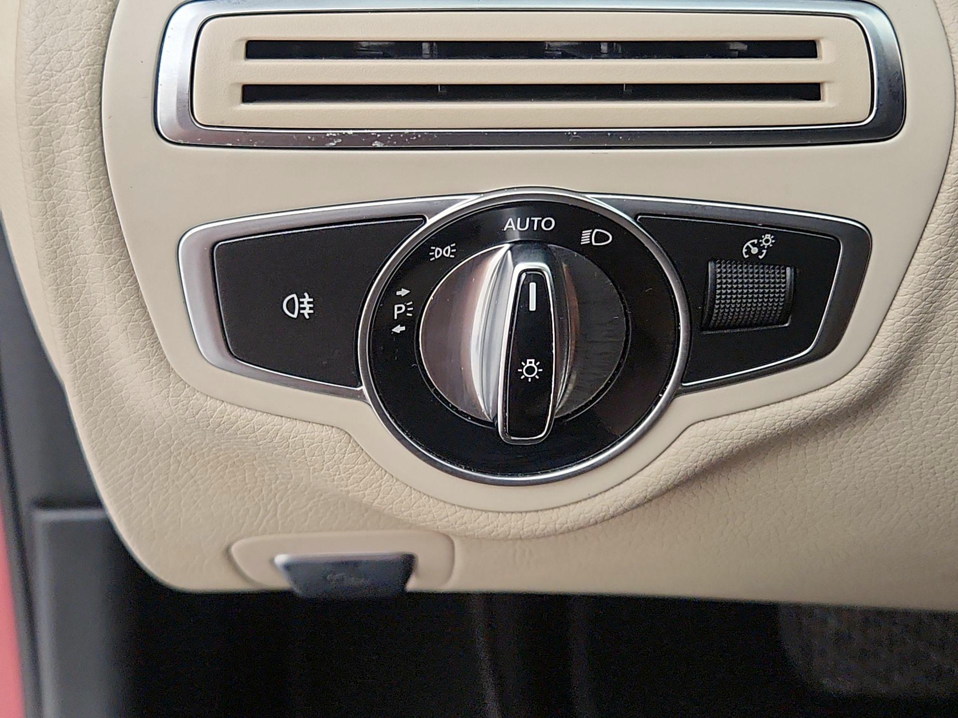 Thumbnail: 2016 Mercedes-Benz C-Class - 13