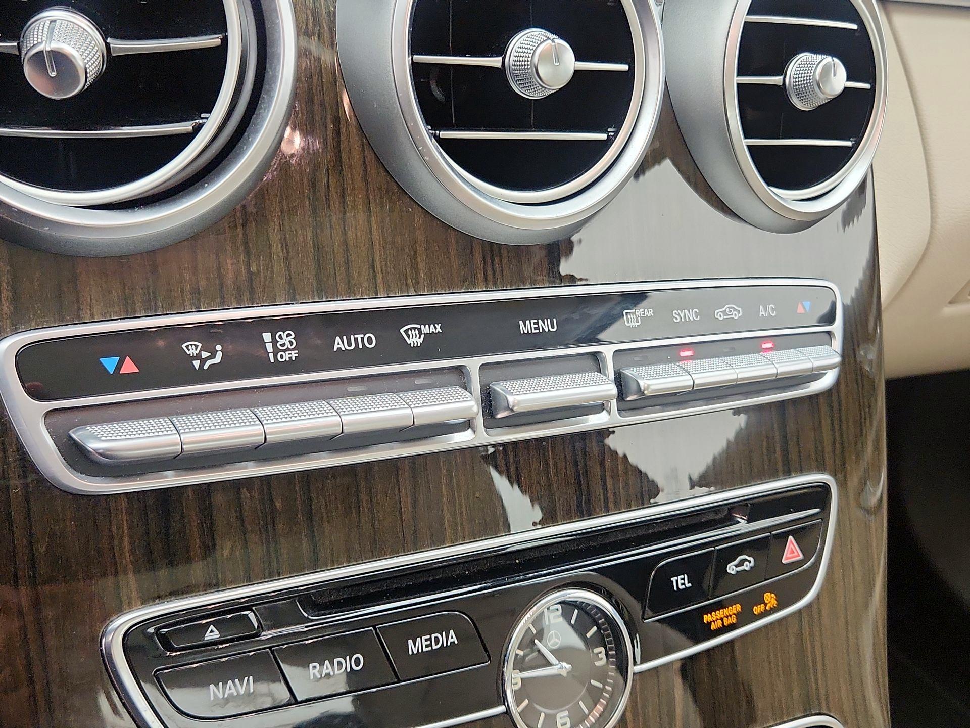 Thumbnail: 2016 Mercedes-Benz C-Class - 16