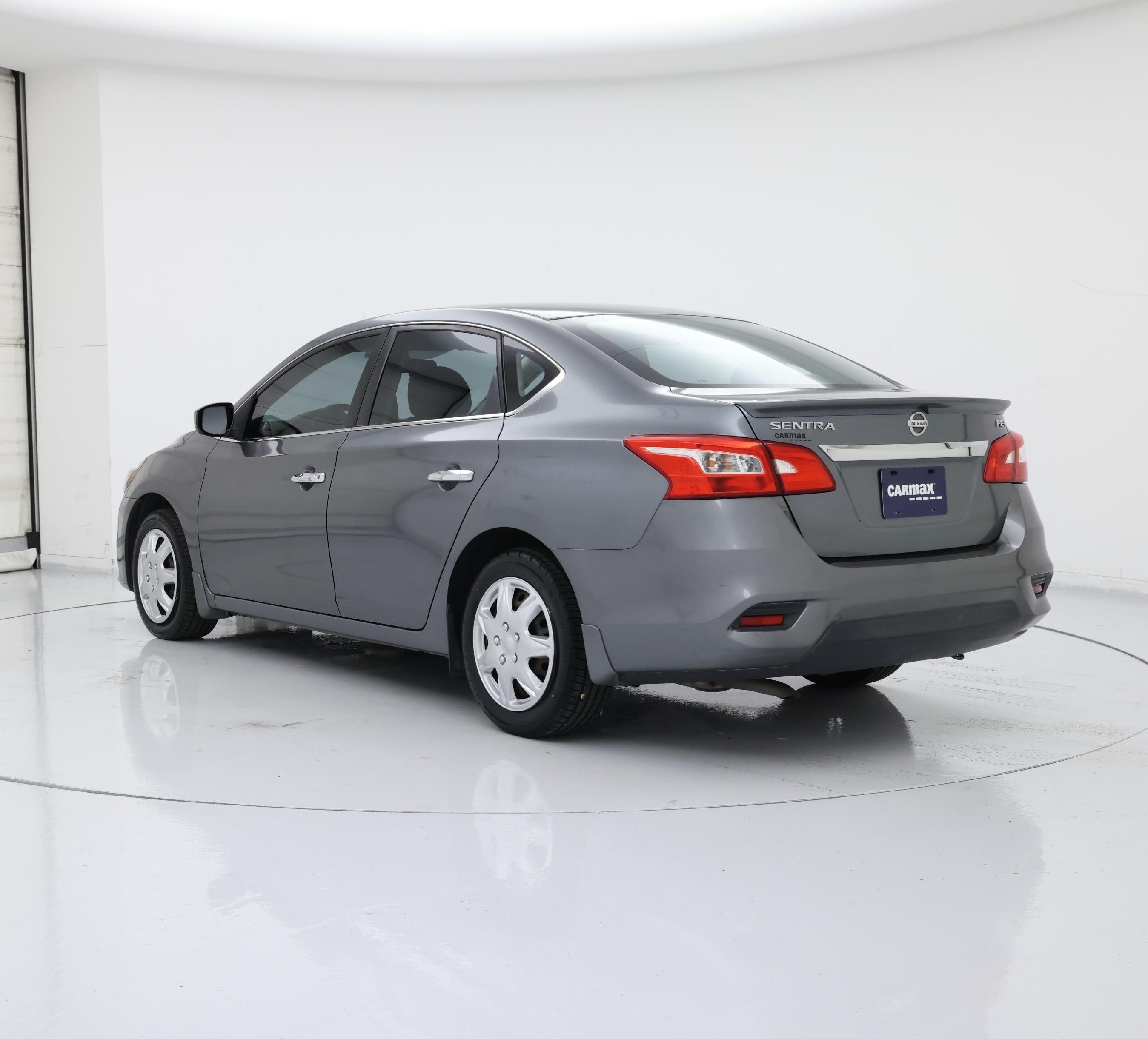 Thumbnail: 2016 Nissan Sentra - 2