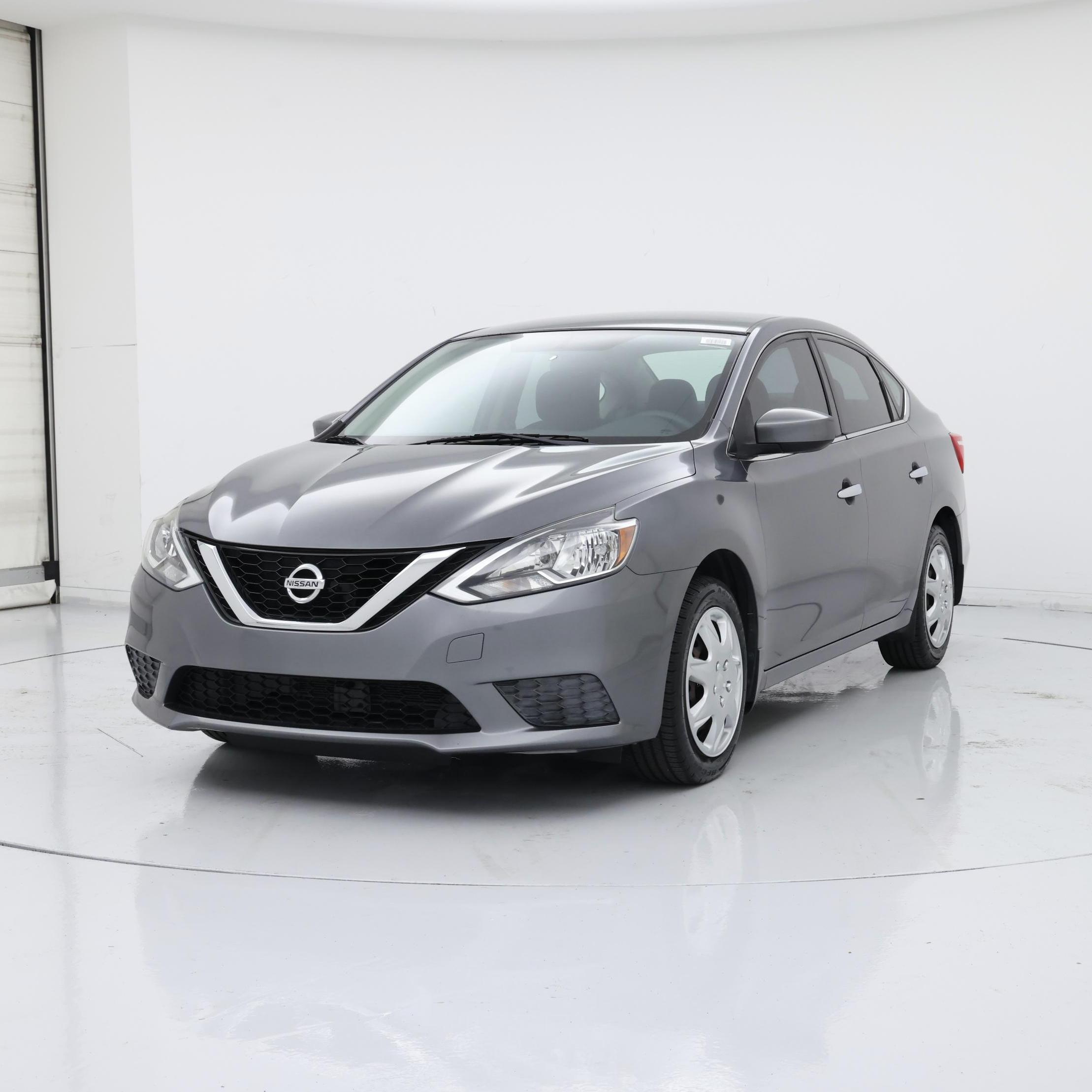 Thumbnail: 2016 Nissan Sentra - 4