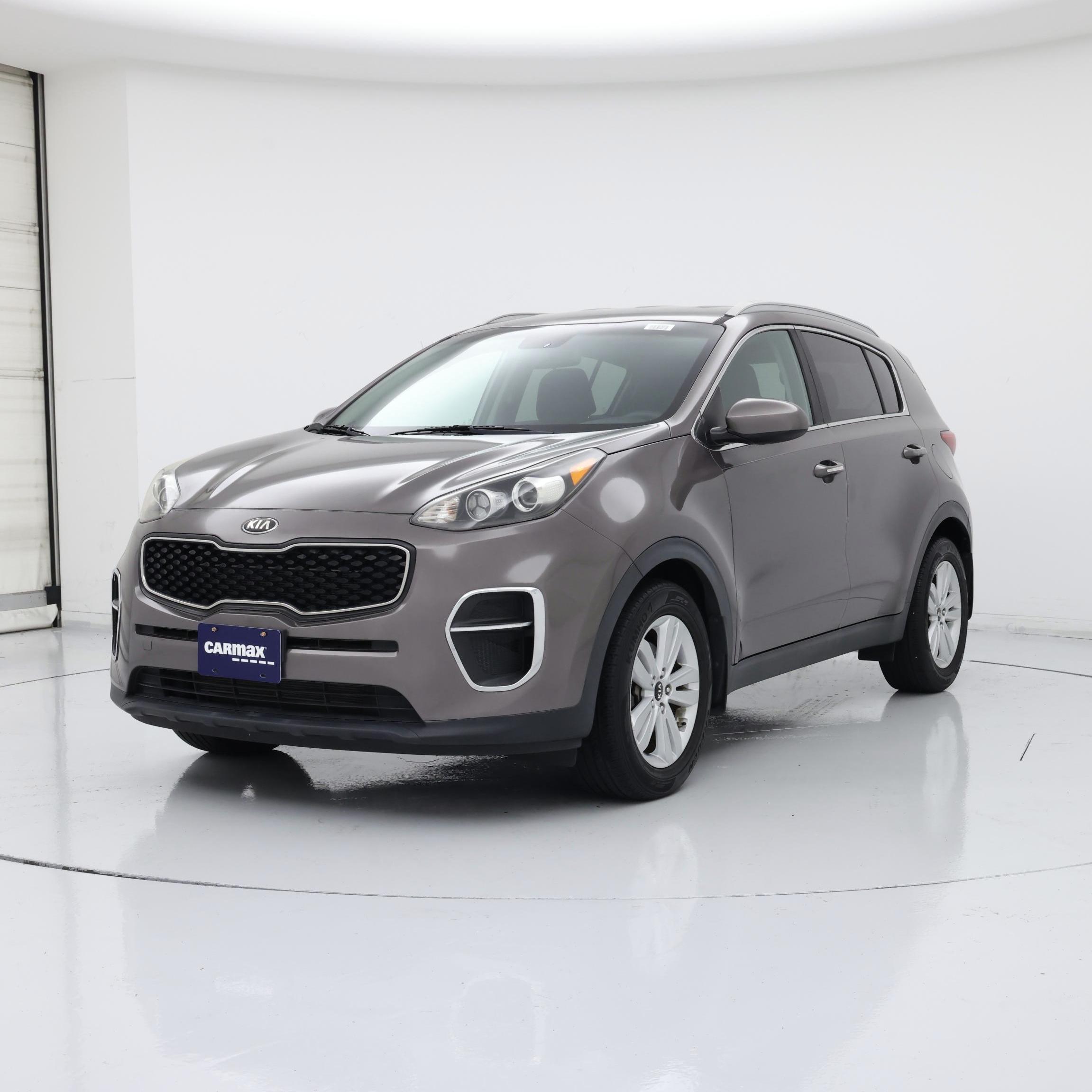 Thumbnail: 2017 Kia Sportage - 4