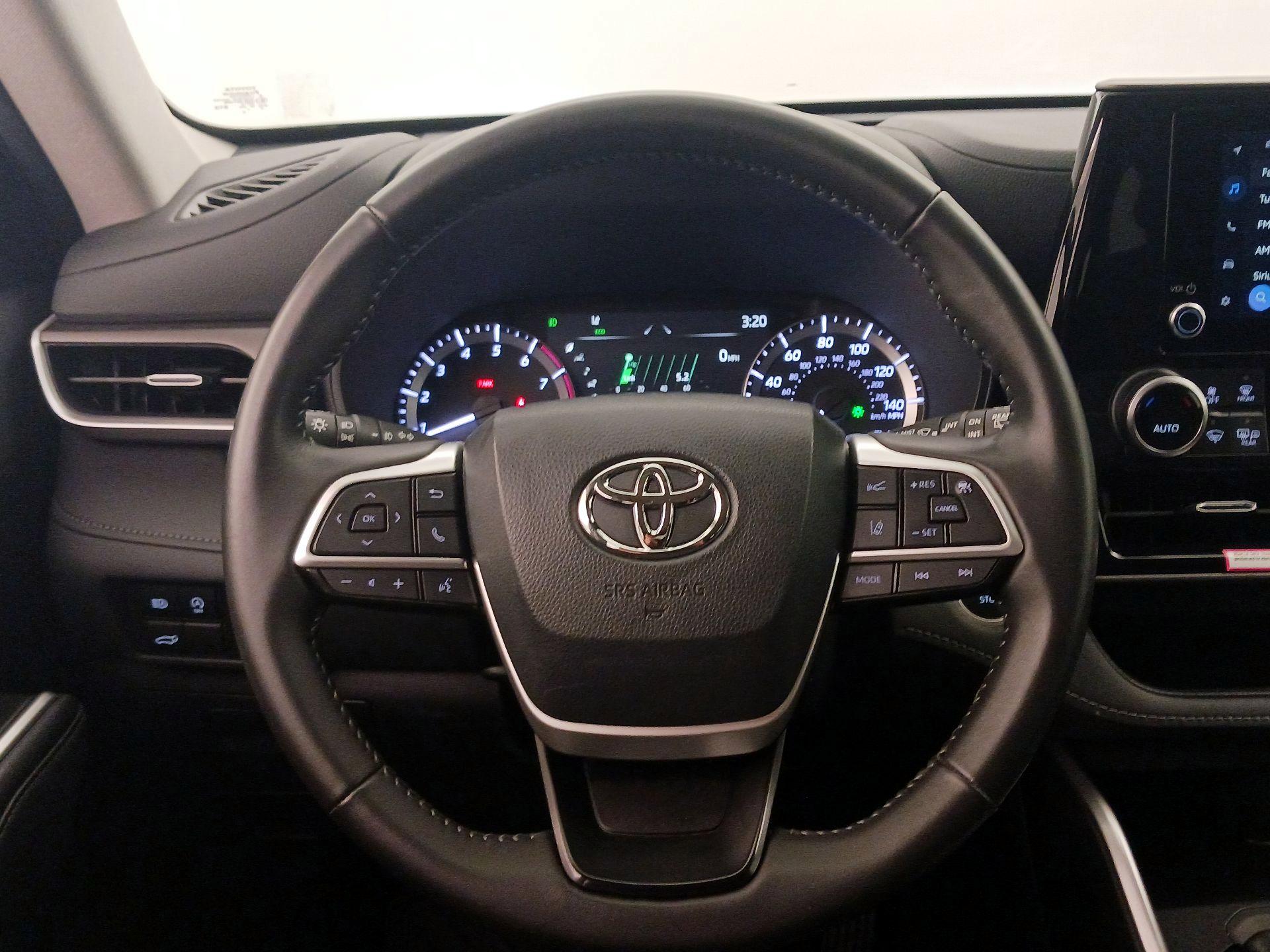 Thumbnail: 2024 Toyota Highlander - 10