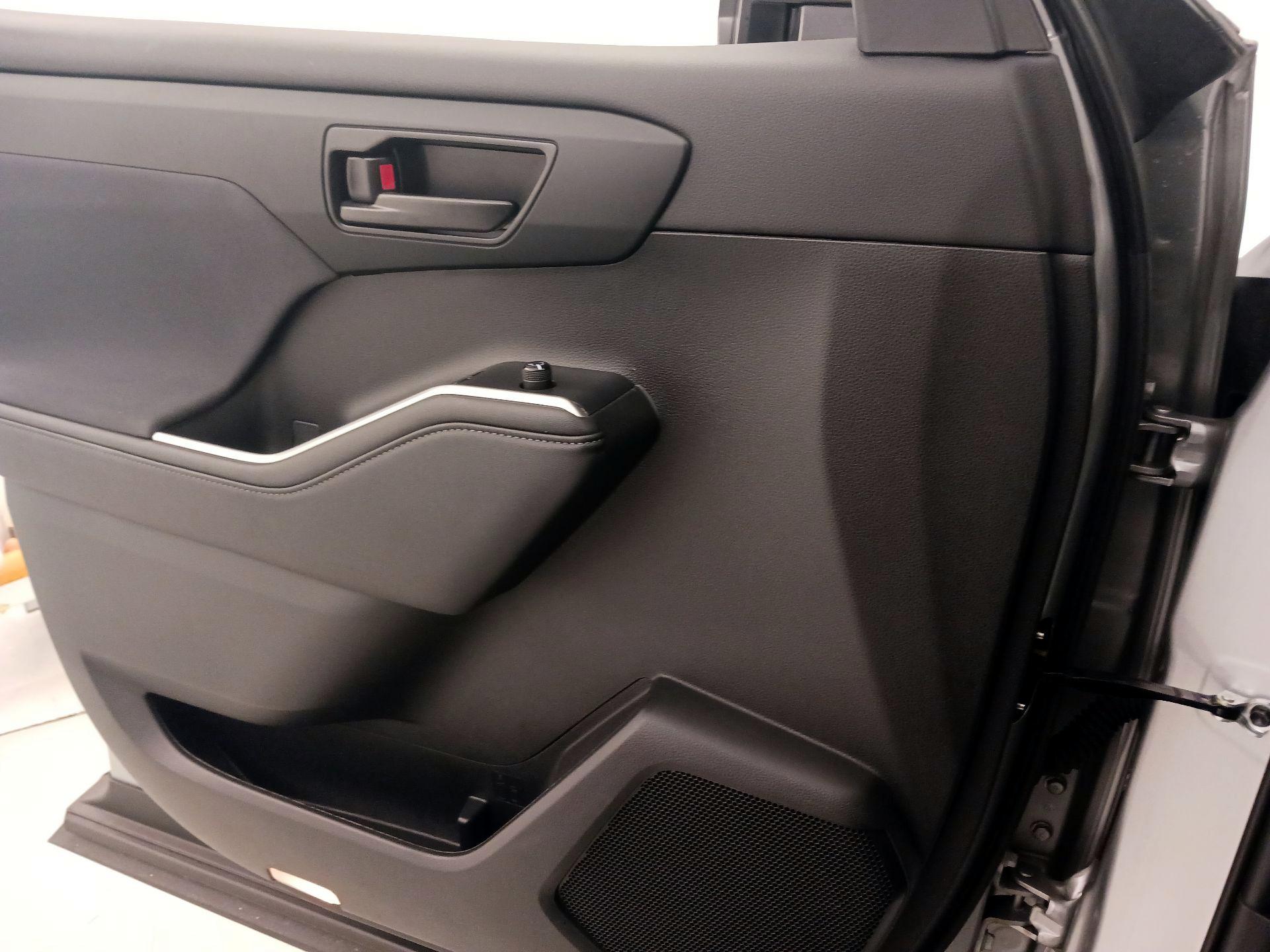 Thumbnail: 2024 Toyota Highlander - 12